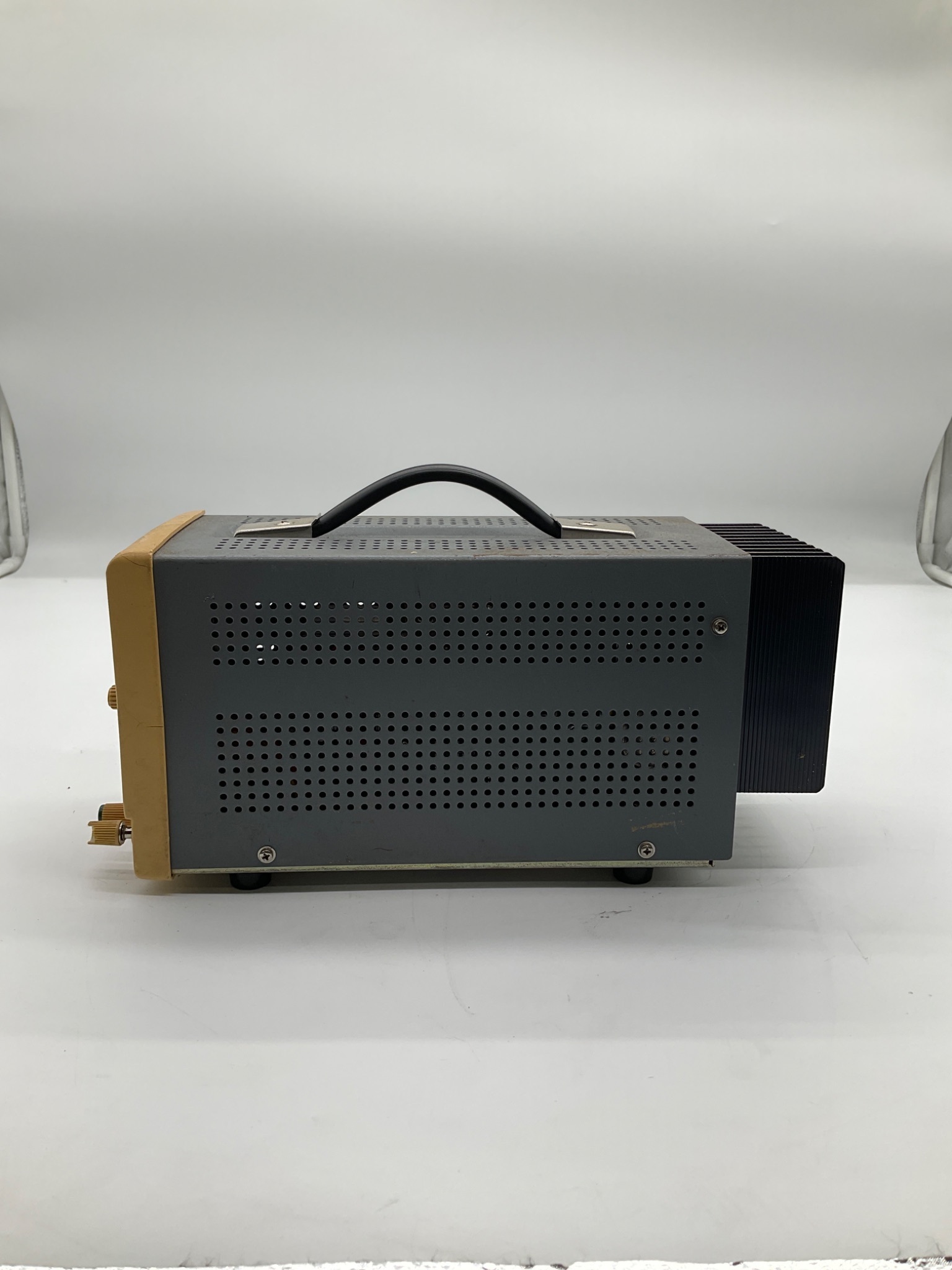 PROTEK 3003B Adjustable DC Power Supply 0-30V 3A USED 3