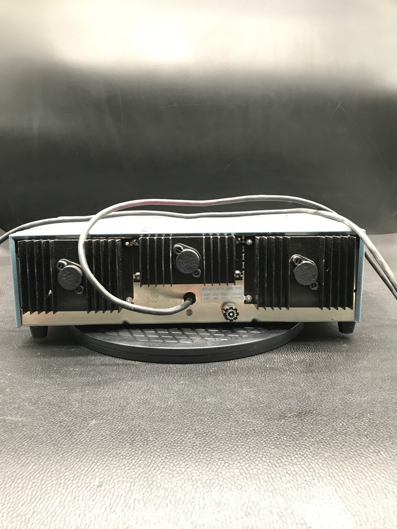 VIZ WP-714 Triple Output DC Power Supply USED 2