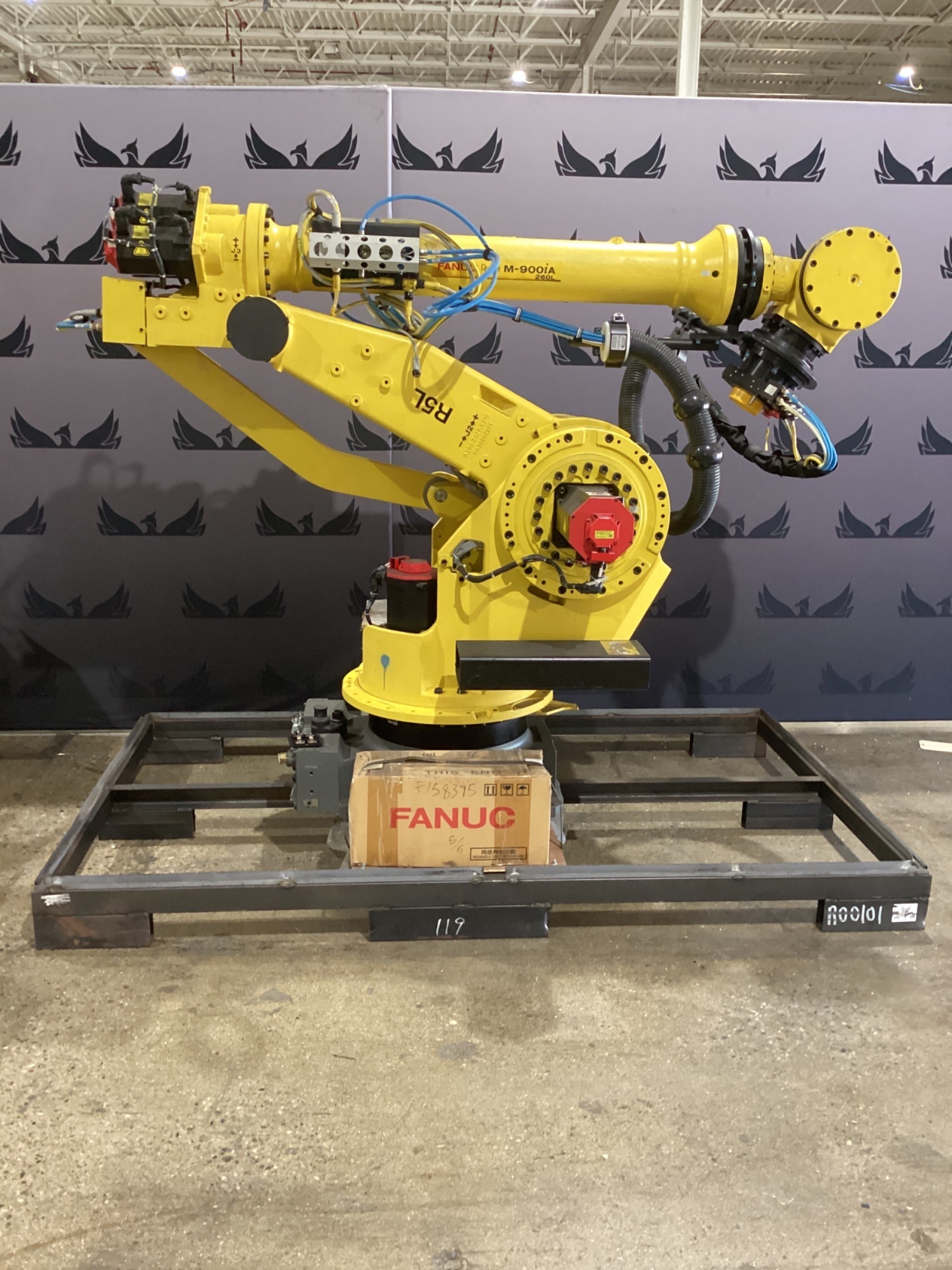 FANUC M-900iA/260L Complete w/ R-30iA Controls USED - Low Hours 4