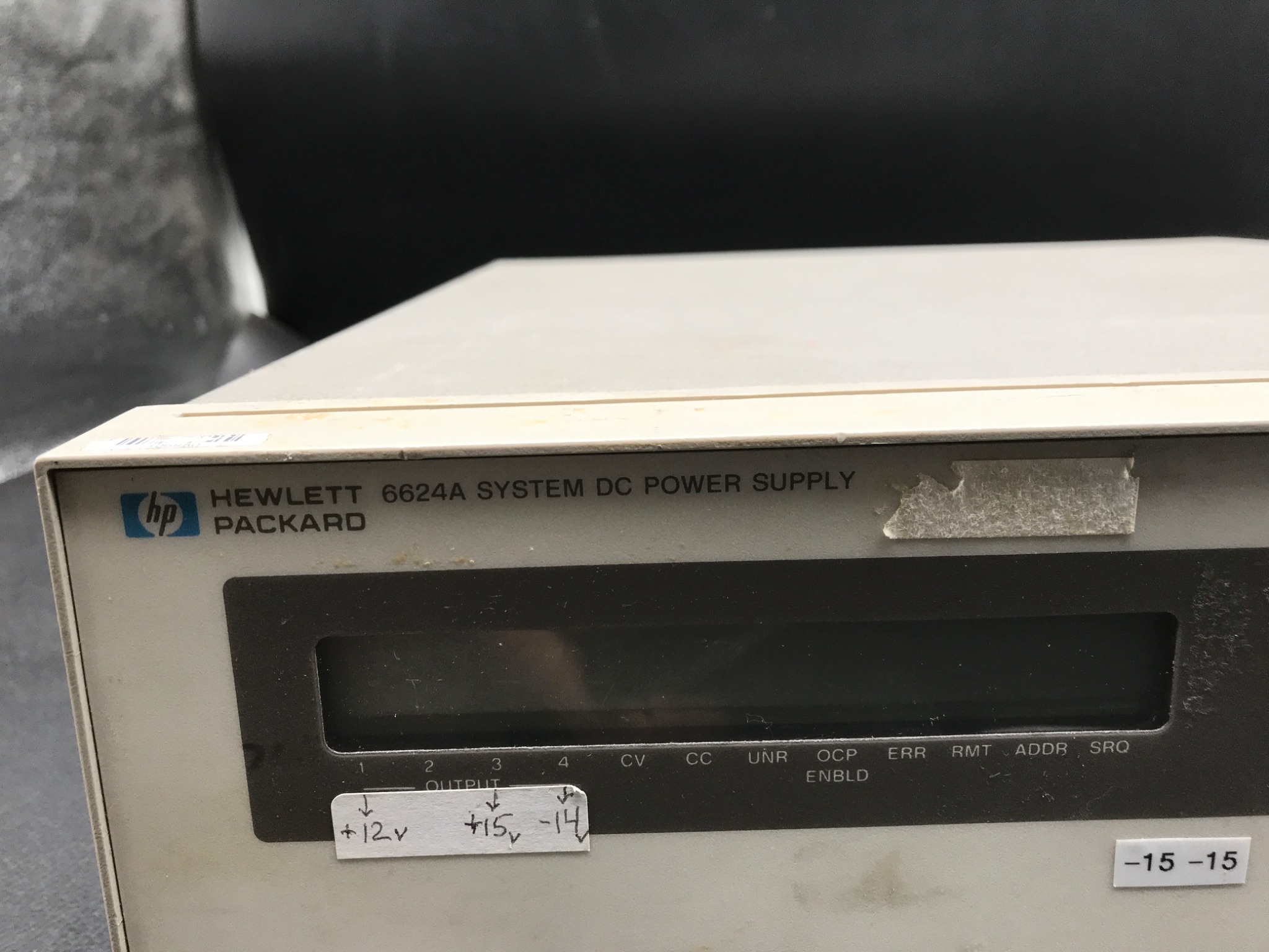 Hewlett-Packard 6624A System DC Power Supply USED 5