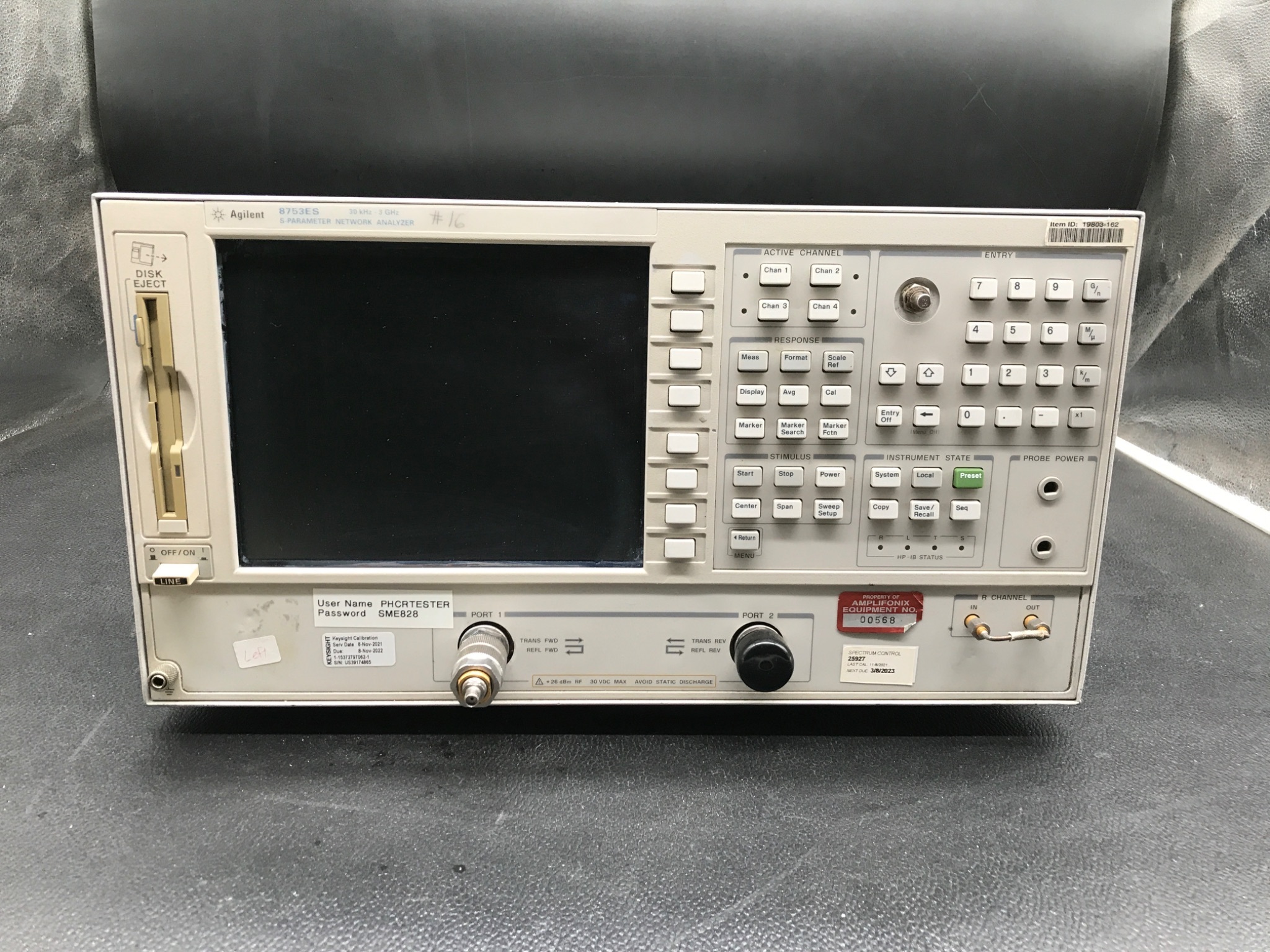 Agilent 8753ES S-Parameter Network Analyzer 30kHz-3GHz FOR PARTS ONLY 0