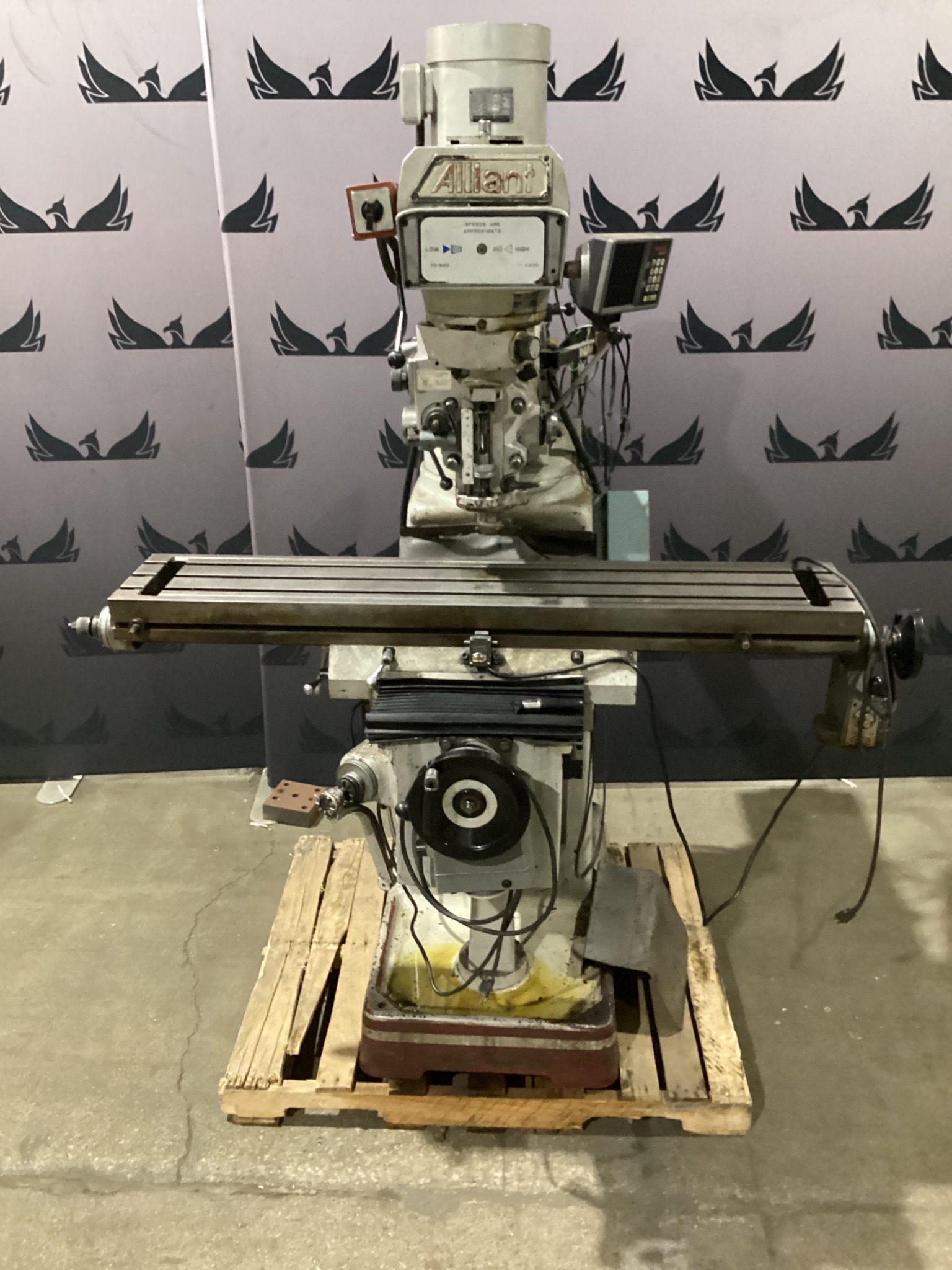 ALLIANT 1054-3V Vertical Turret Milling Machine w/ ANILAM Wizard 211 DRO USED 0