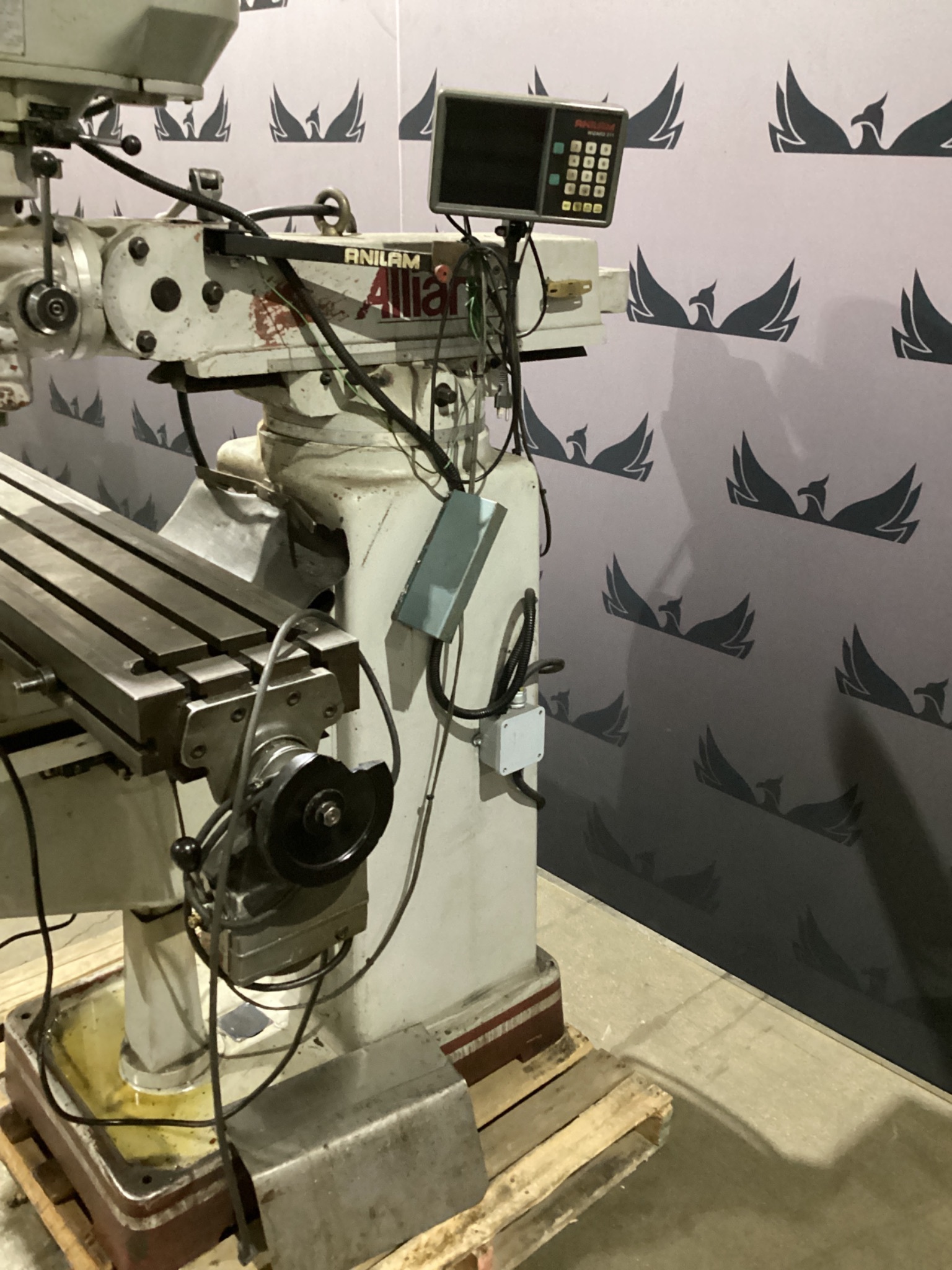 ALLIANT 1054-3V Vertical Turret Milling Machine w/ ANILAM Wizard 211 DRO USED 3