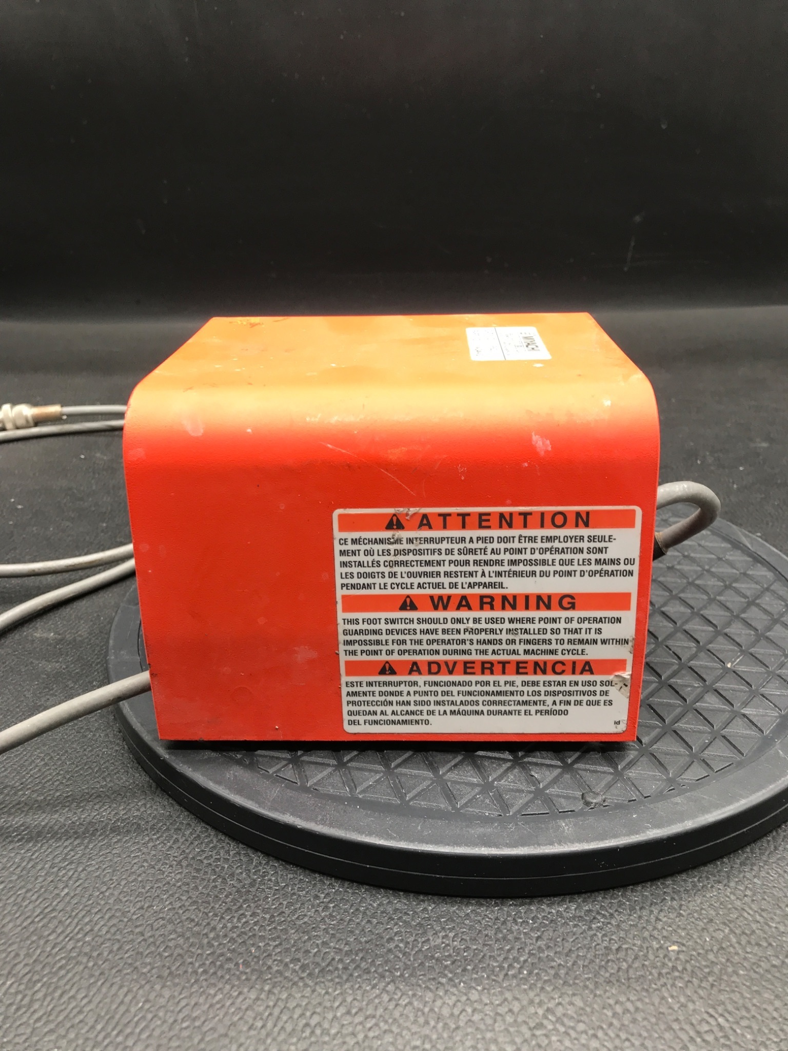 Miyachi Unitek FS2L Foot Switch 10-240-02 USED 2