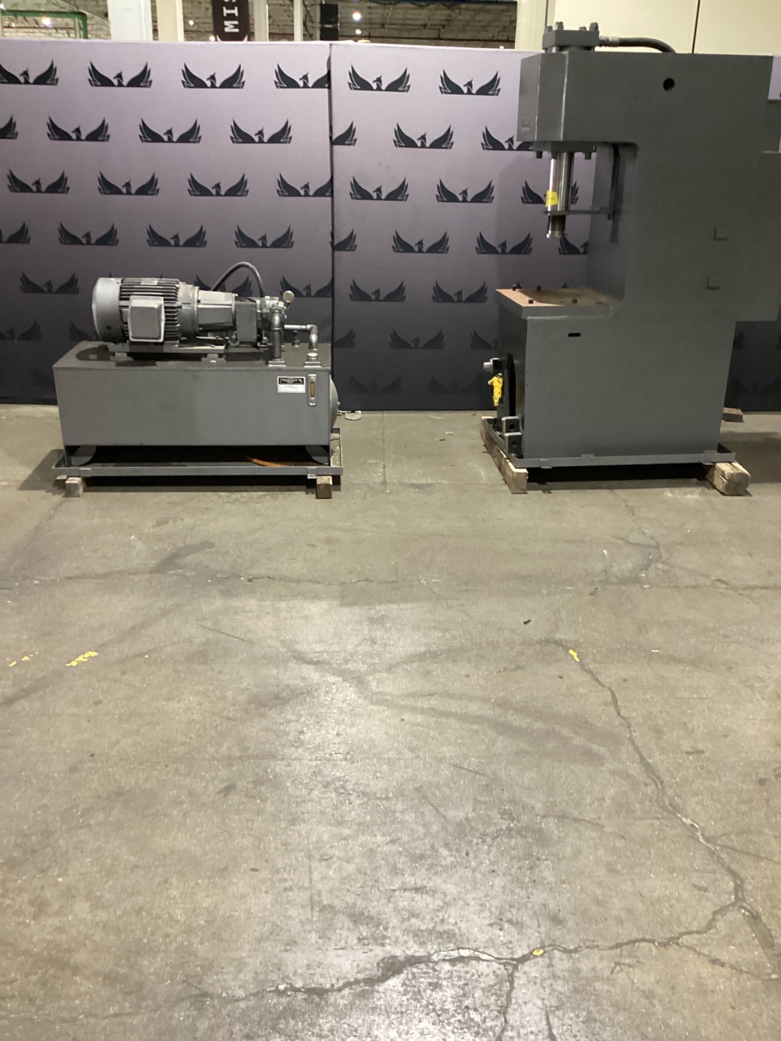 Air-Hydraulics HP545-50 Hydraulic Press USED 0