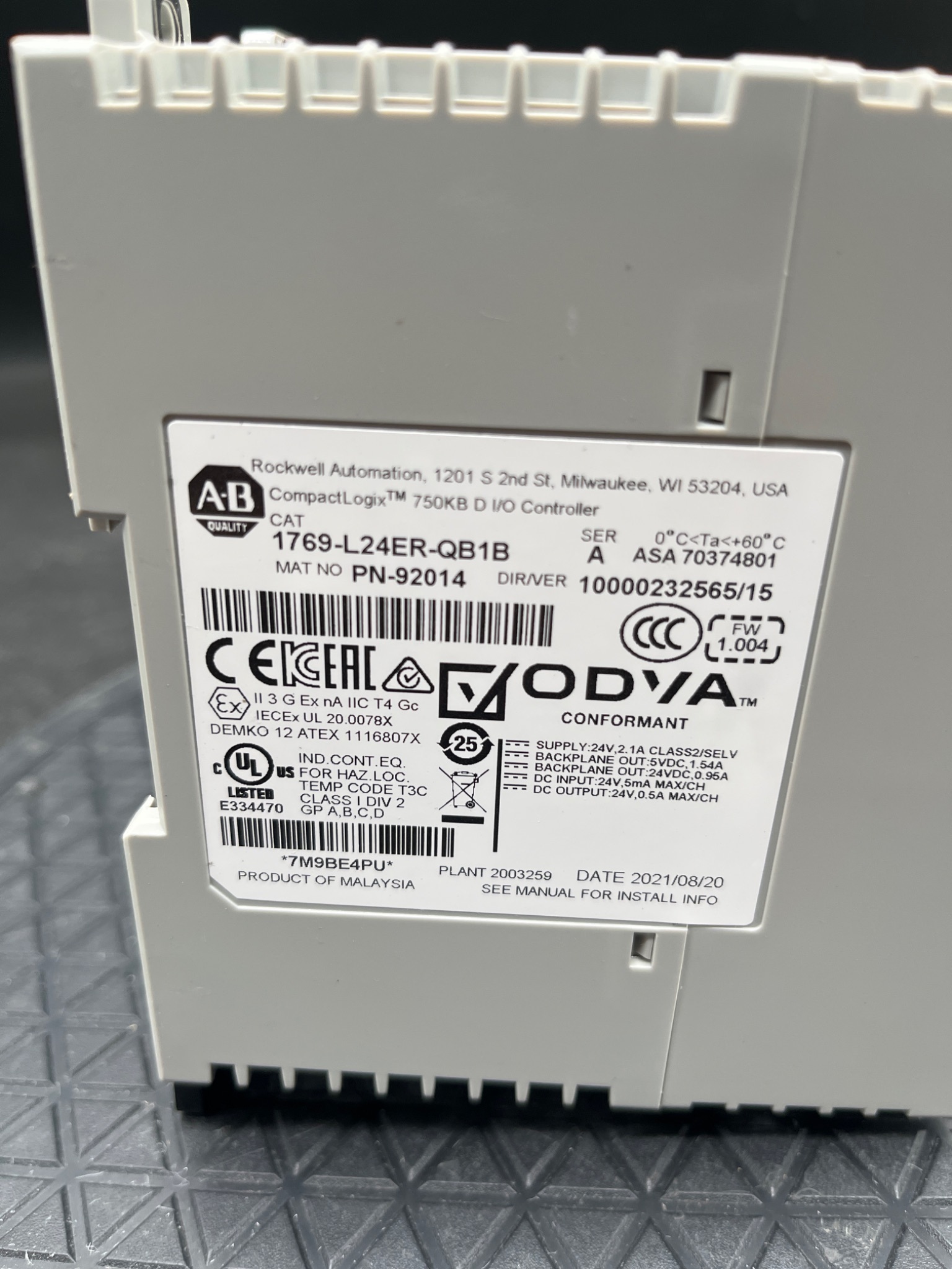 Allen-Bradley 1769-L24ER-QB1B CompactLogix PLC Controller USED 3