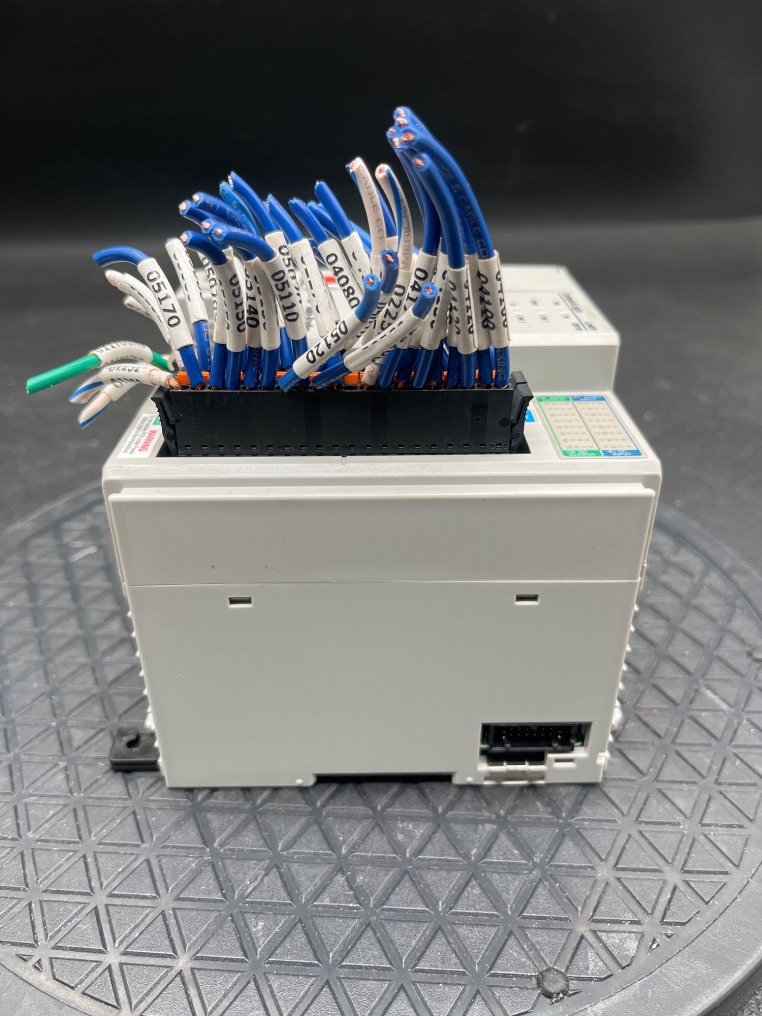 Allen-Bradley 1769-L24ER-QB1B CompactLogix PLC Controller USED 5