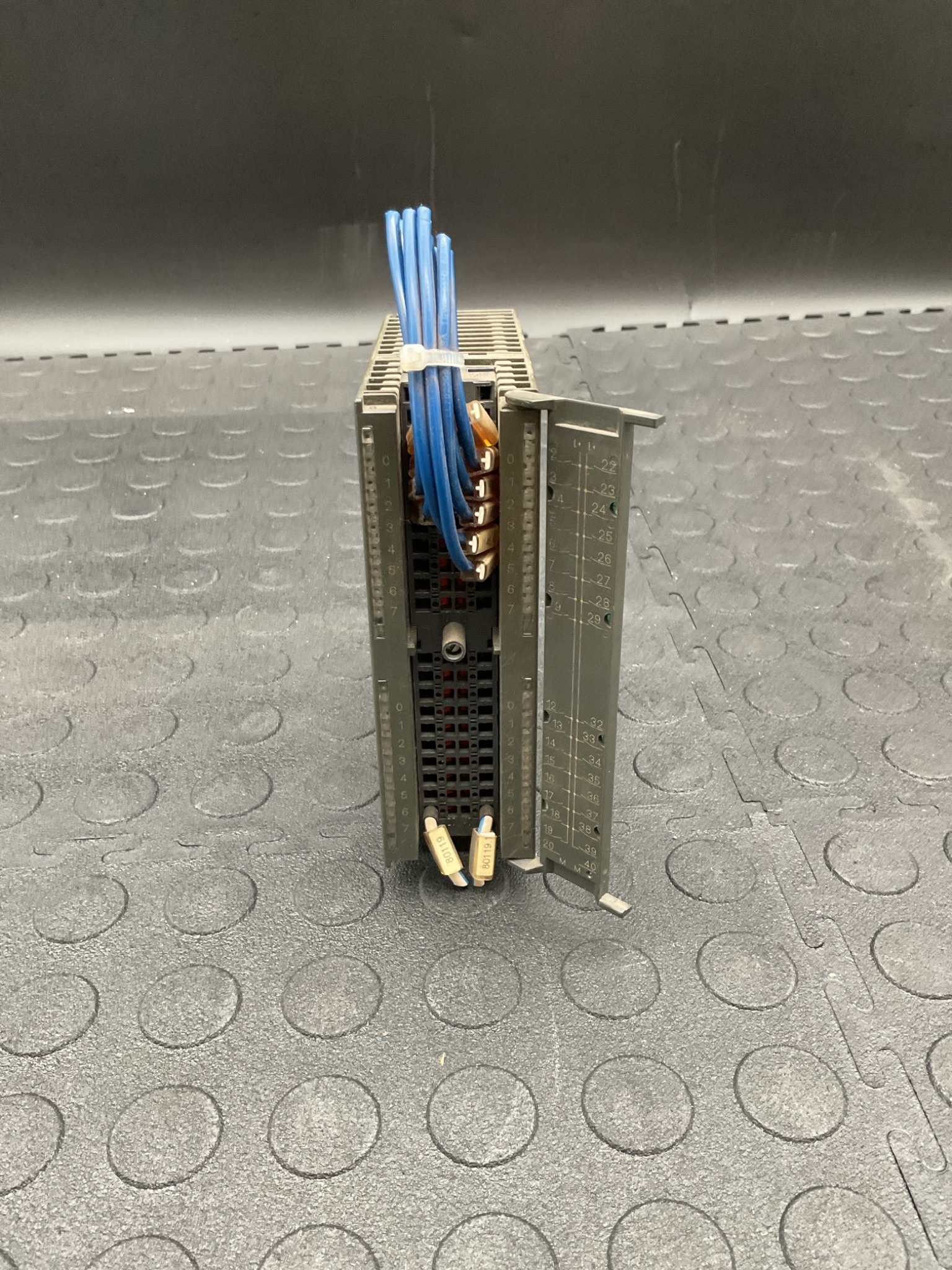 Siemens 6ES7 321-1BL00-0AA0 SIMATIC S7-300 Digital Input Module USED 0