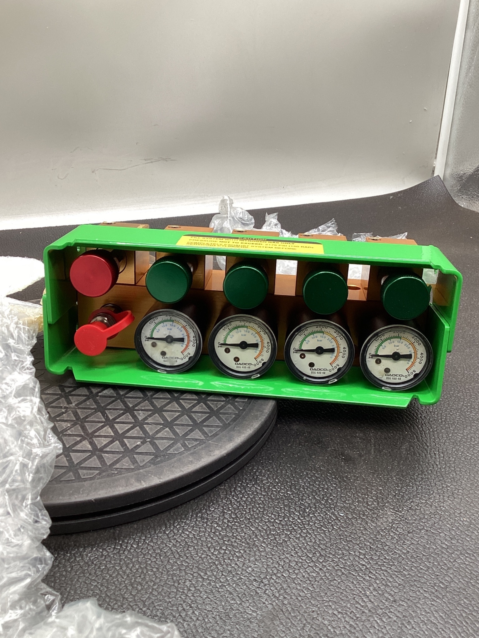 DADCO 0577-124M Nitrogen Gas Spring Control Panel NEW 1