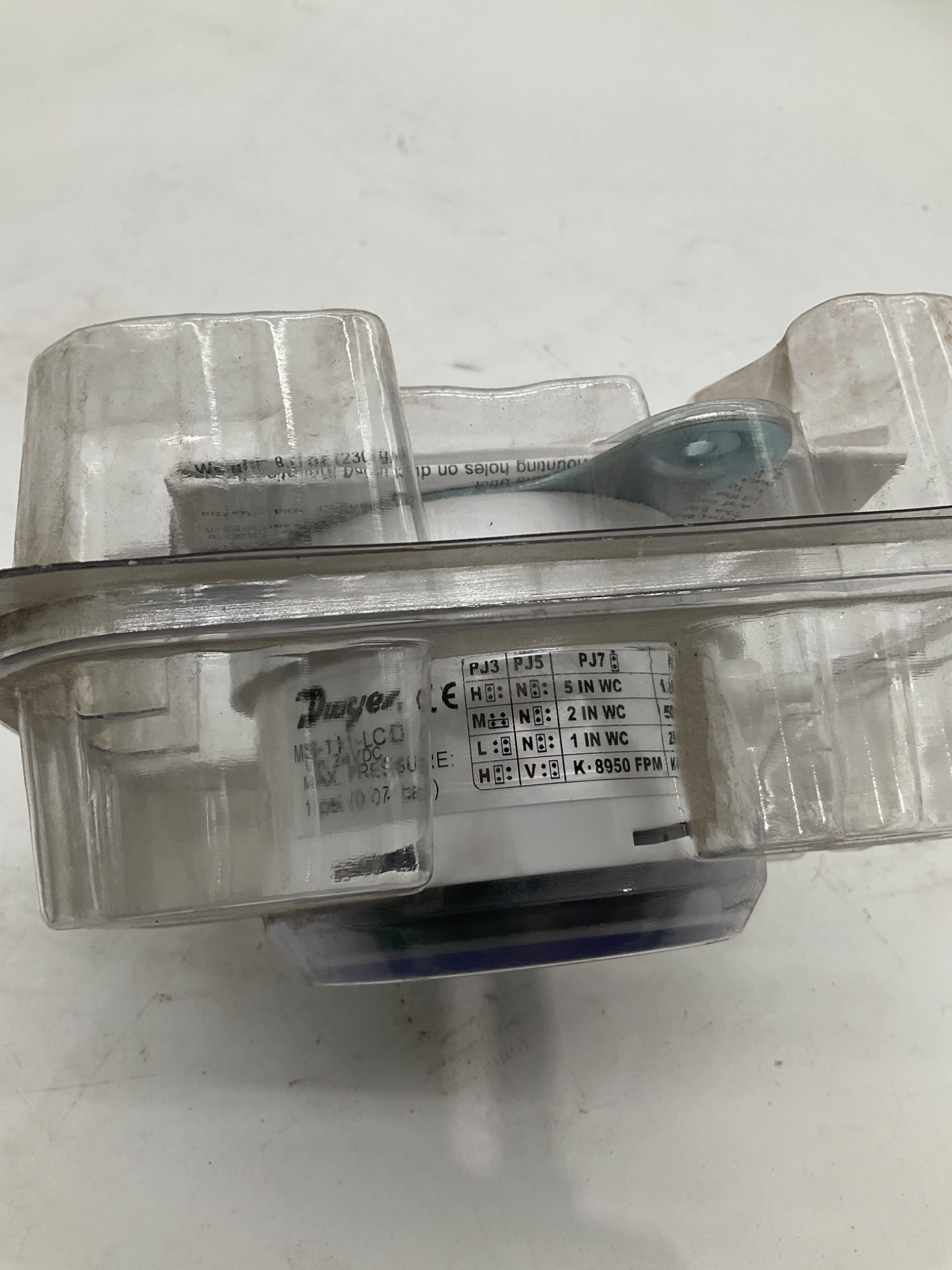 DWYER MS-111-LCD Magnesense Differential Pressure Transmitter NEW 1