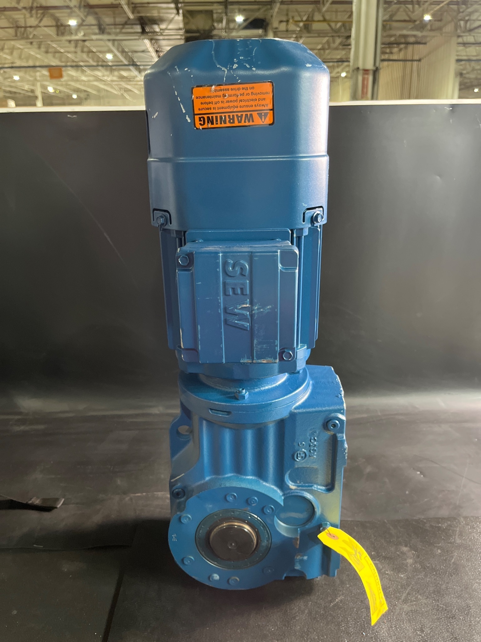 SEW-EURODRIVE KA57 DRE90M4/BE2HR/ISU/TF Gearmotor USED 0