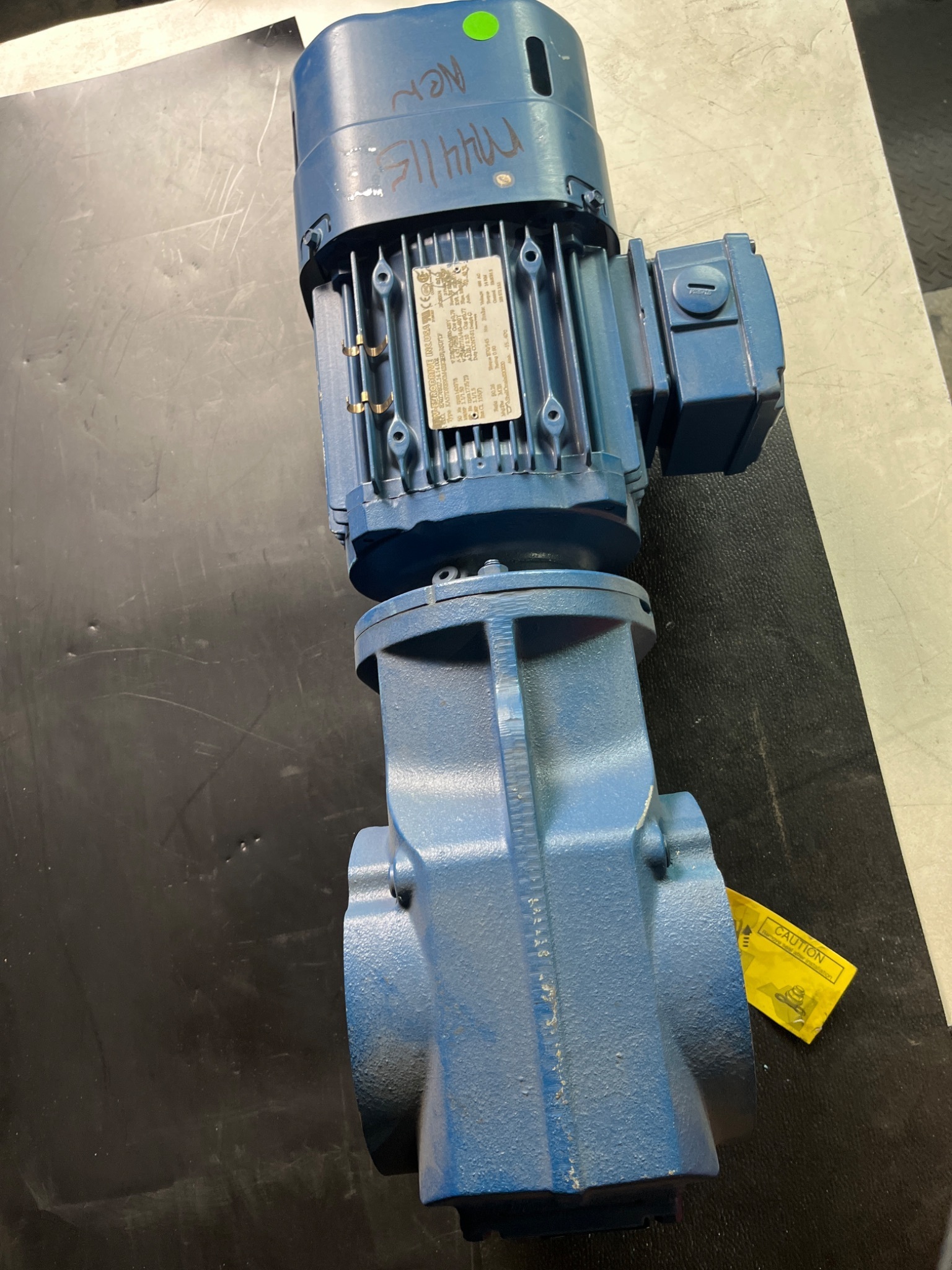 SEW-EURODRIVE KA57 DRE90M4/BE2HR/ISU/TF Gearmotor USED 4