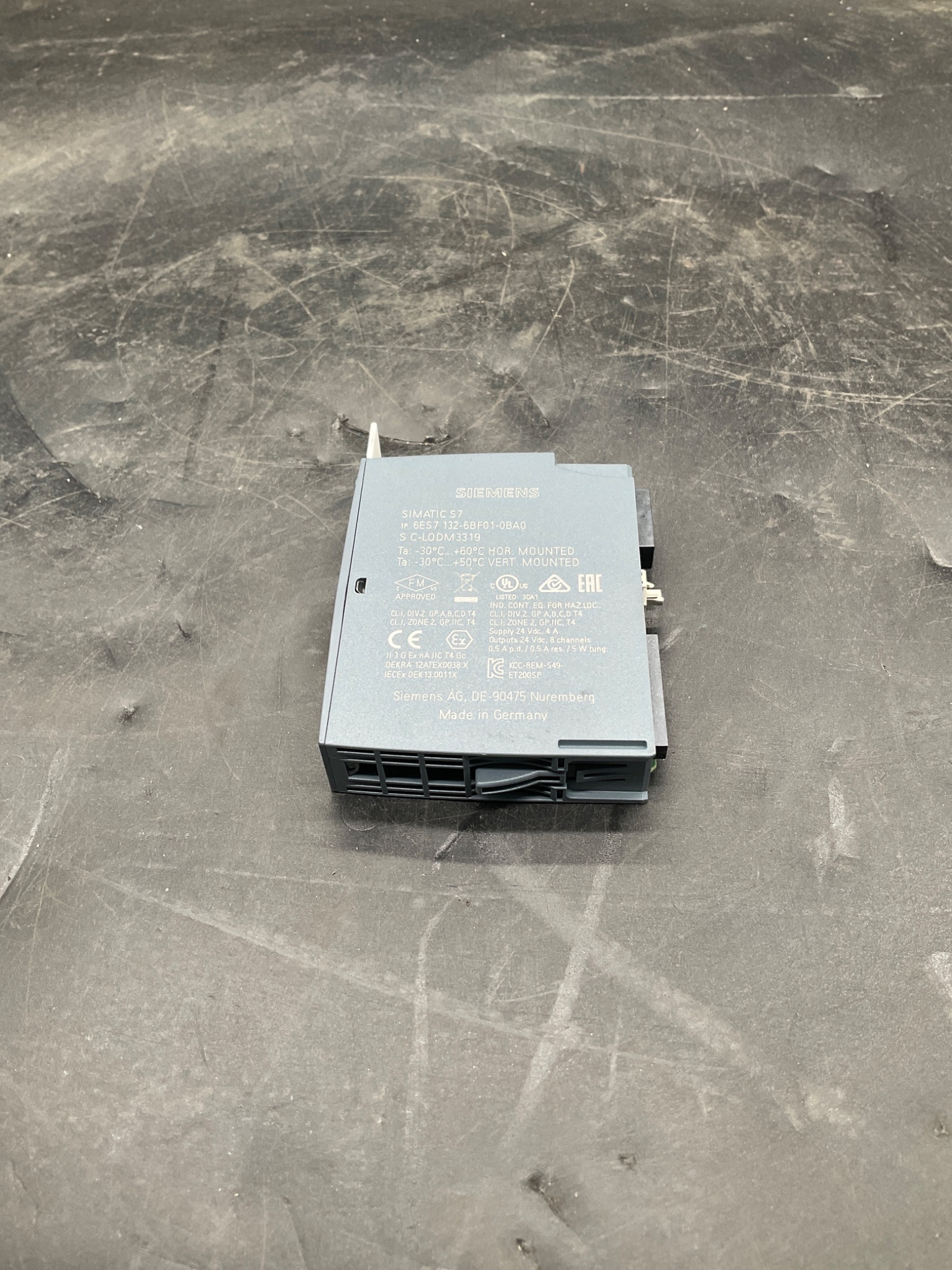 SIEMENS 6ES7 132-6BF01-0BA0 Analog Output Module SIMATIC ET 200SP USED 2