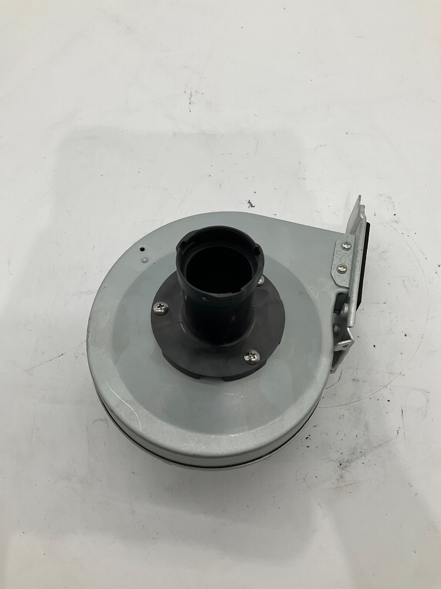 SHINANO KENSHI M015A-01000-SB Combustion Fan Motor Assembly USED. 1
