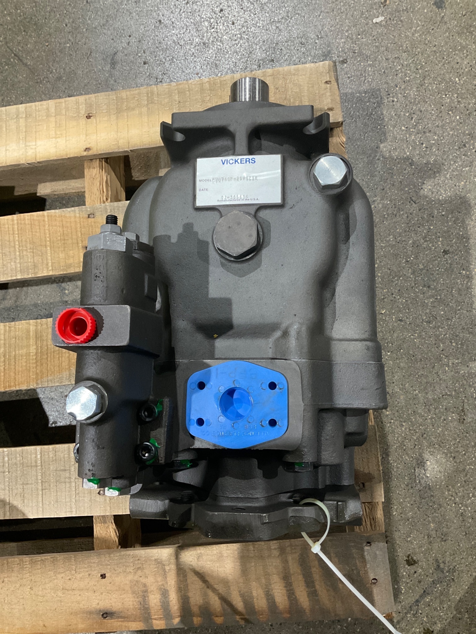 VICKERS PVH74QP-25VS21R HYDRAULIC PISTON PUMP USED/REFURBED 0