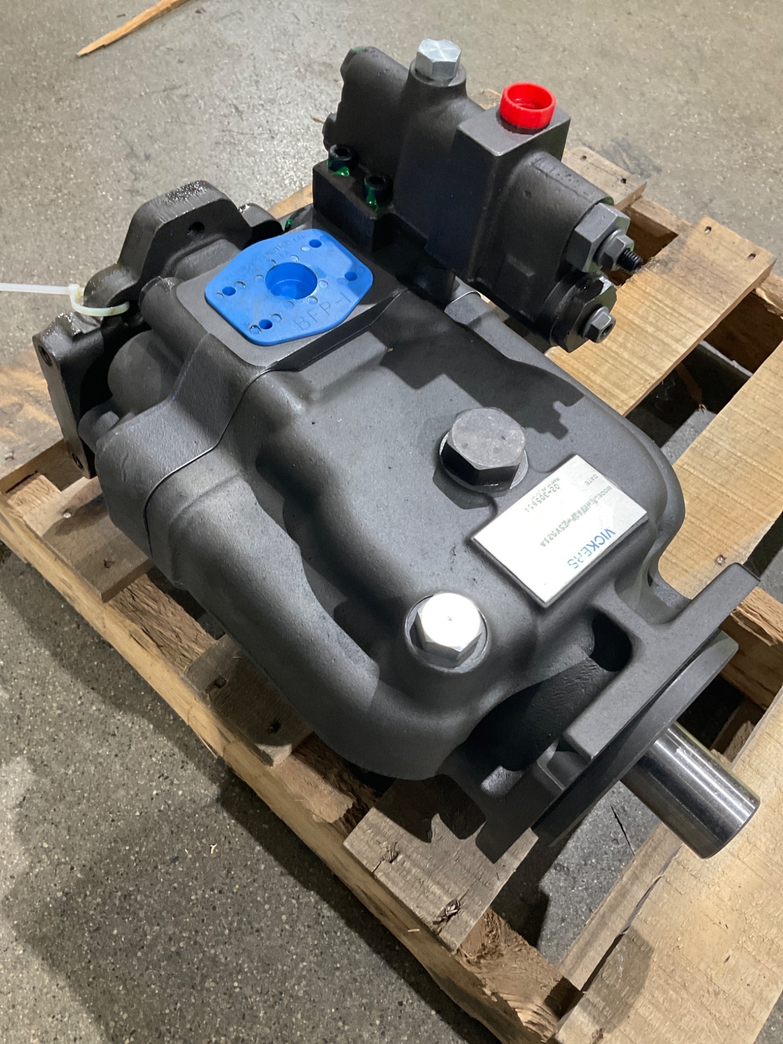 VICKERS PVH74QP-25VS21R HYDRAULIC PISTON PUMP USED/REFURBED 4