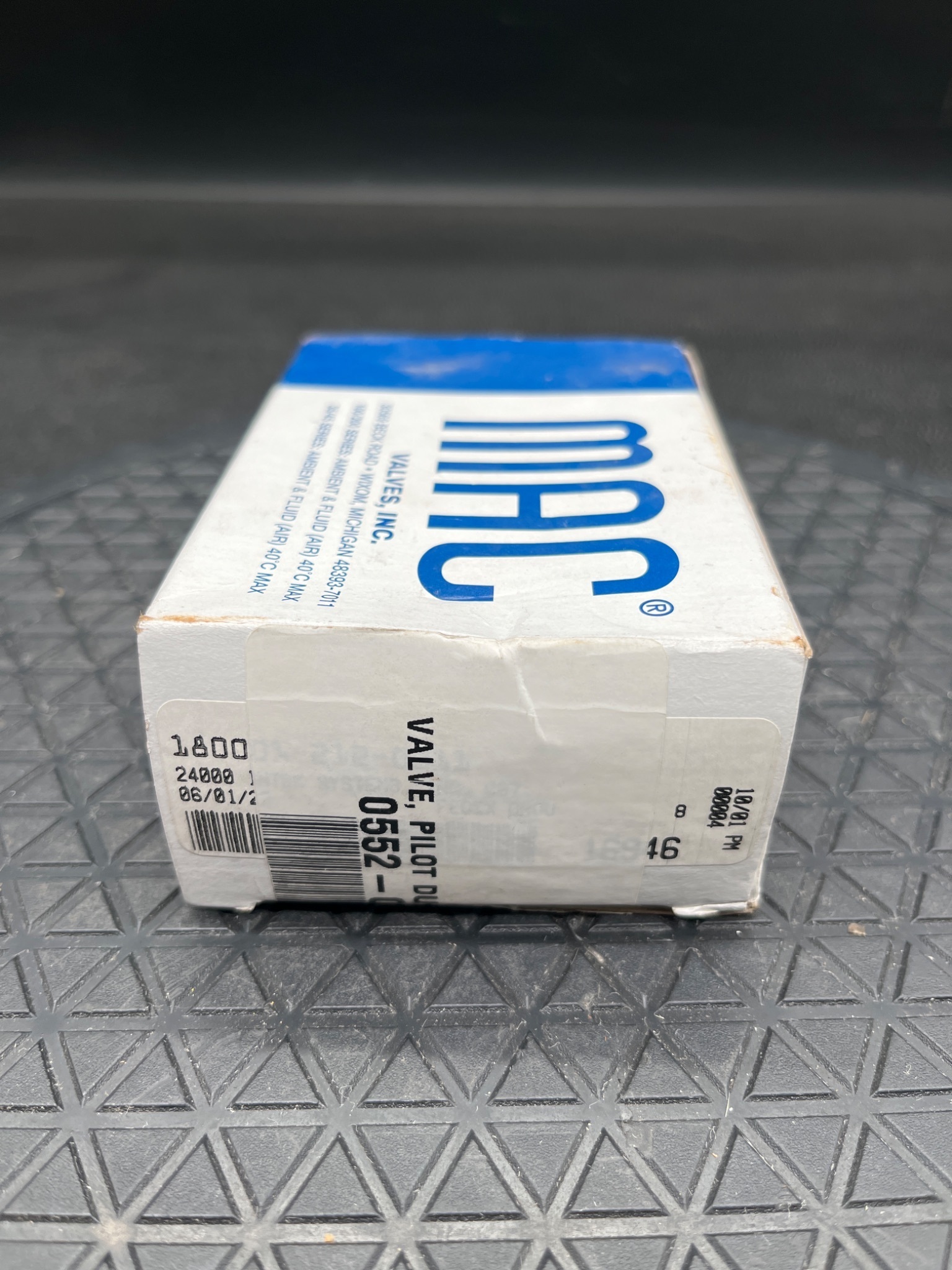 MAC VALVES 0552-01-013-T Pneumatic Pilot Valve NEW 1