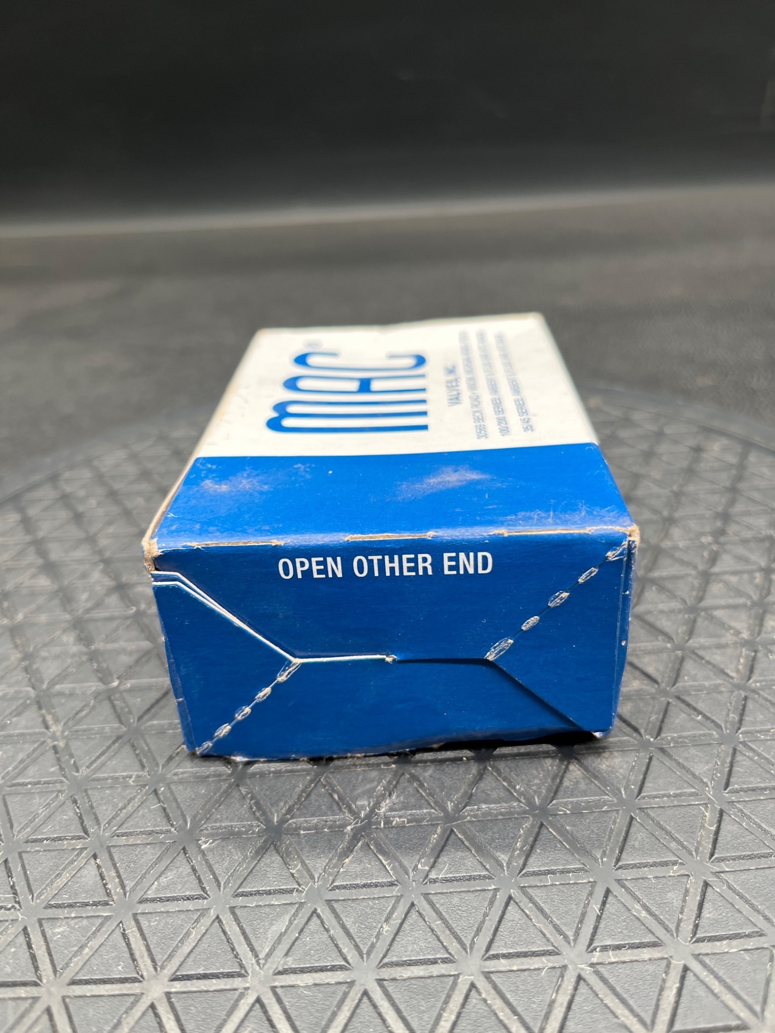 MAC VALVES 0552-01-013-T Pneumatic Pilot Valve NEW 3