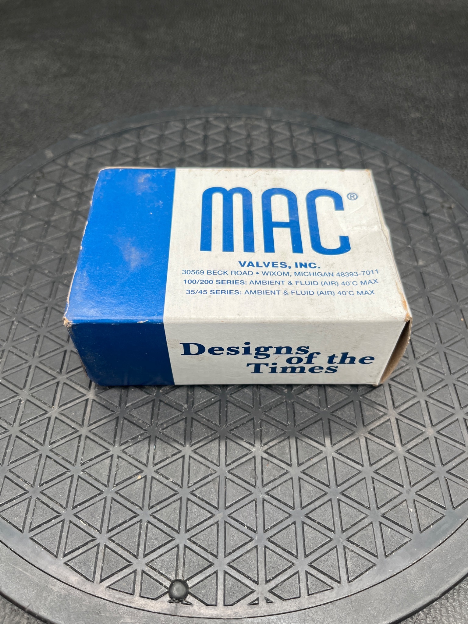 MAC VALVES 0552-01-013-T Pneumatic Pilot Valve NEW 0