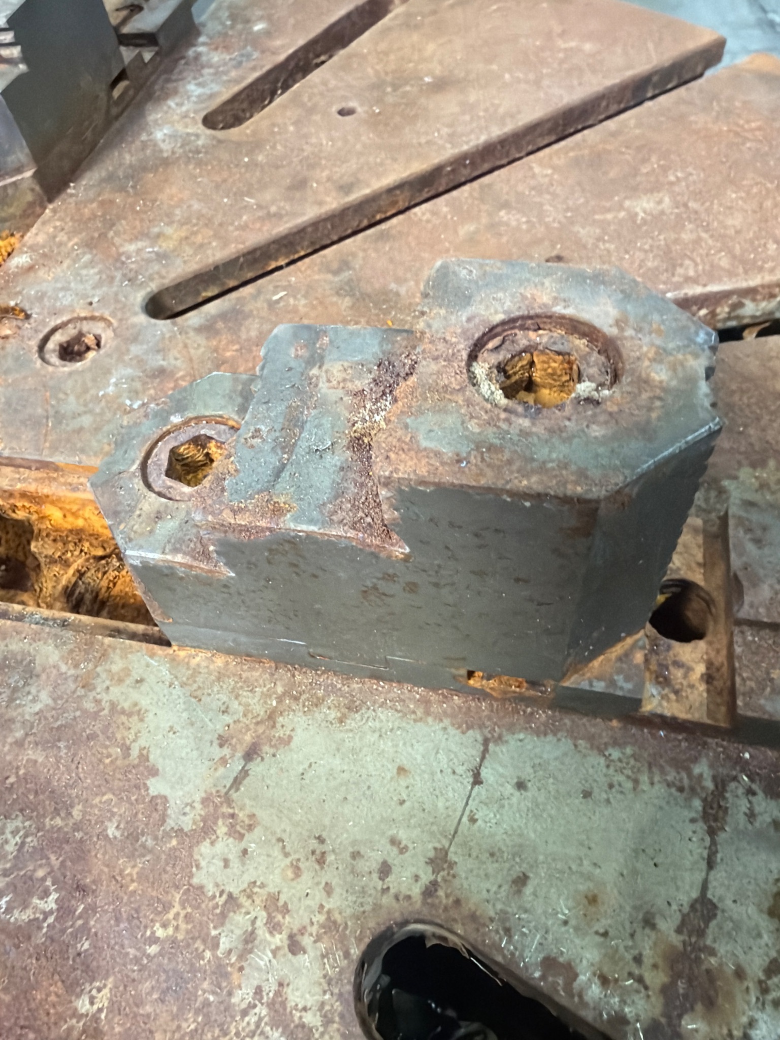 CUSHMAN CHUCK CO 362146CA11 4 Jaw Independent Lathe Chuck USED 2