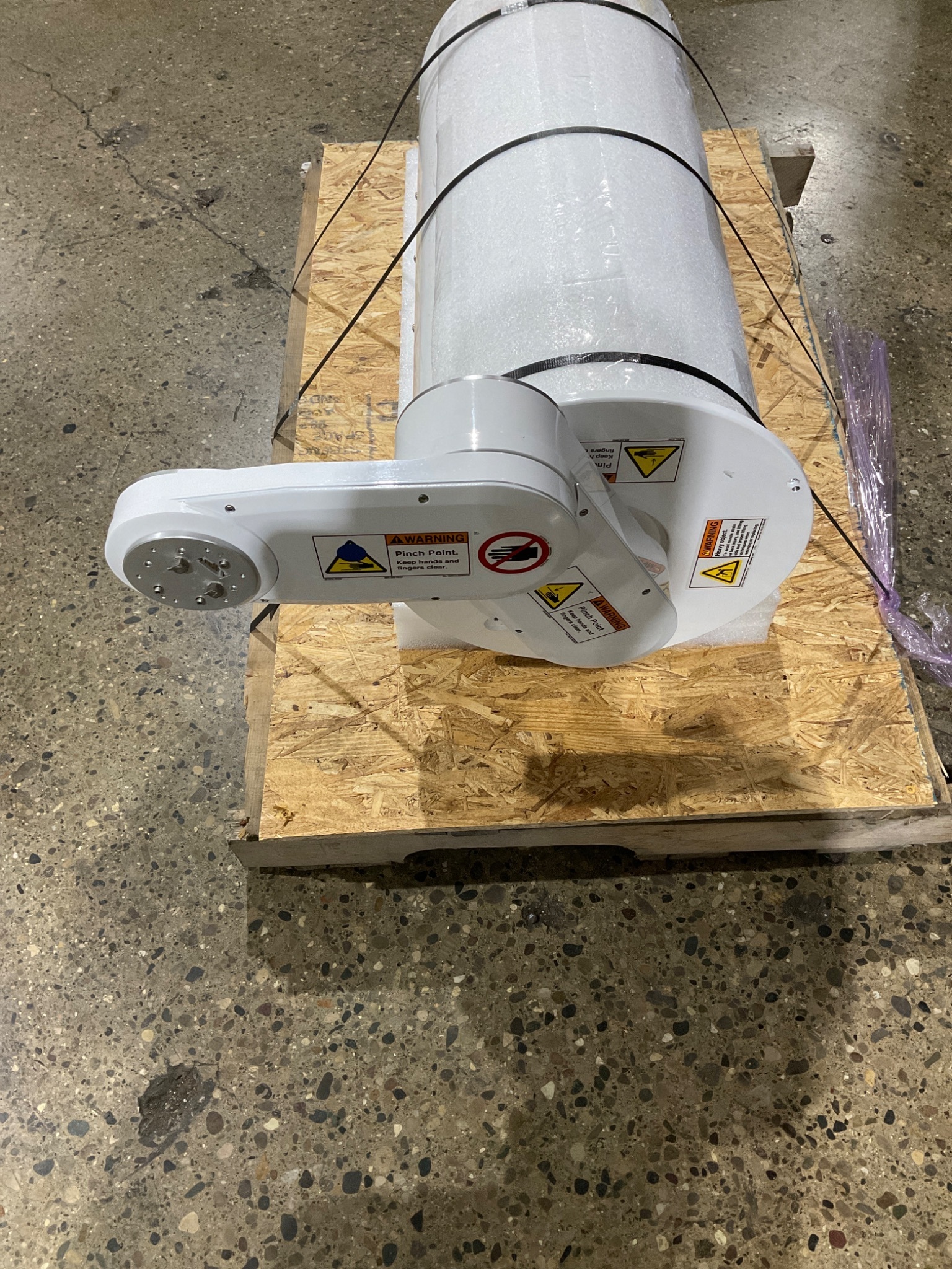 Innovative Robotics IR820C SCARA Robot - NEW 1