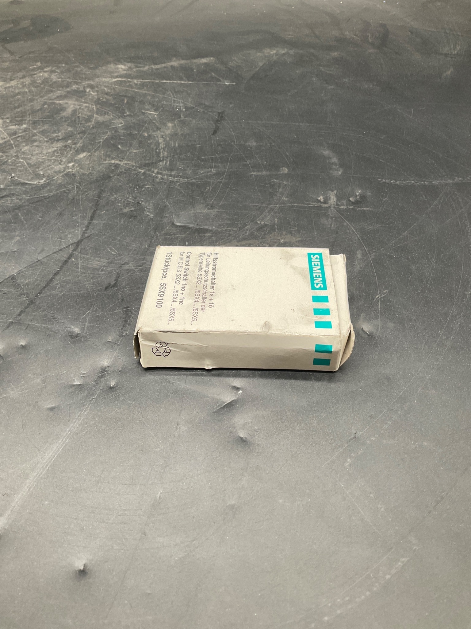 SIEMENS 5SX9100 Auxiliary Contact Switch 1NO/1NC NEW 4