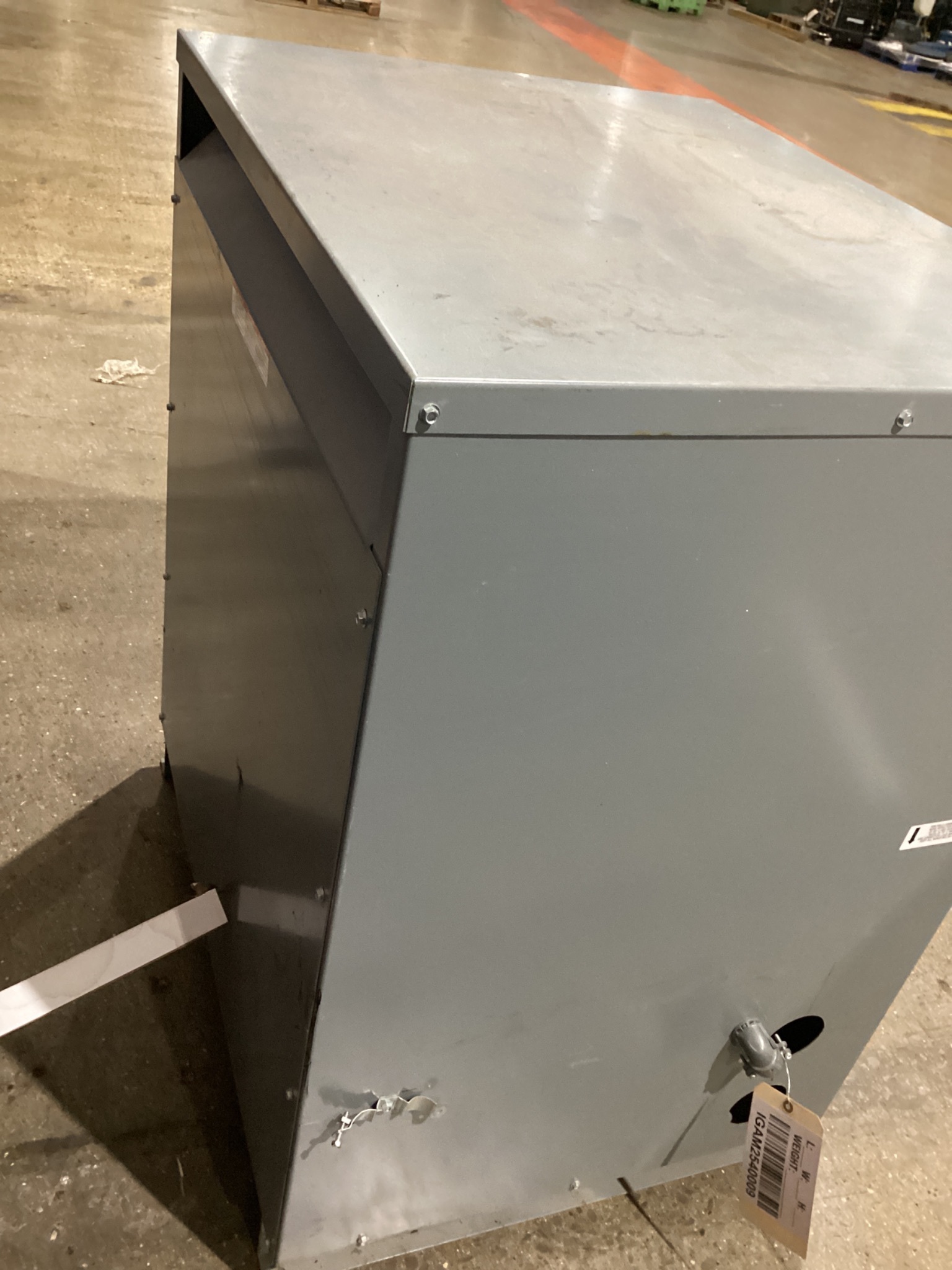 SQUARE D 3000T3H 300kVA Dry-Type Transformer 3PH 480V - 208Y/120V - USED 3