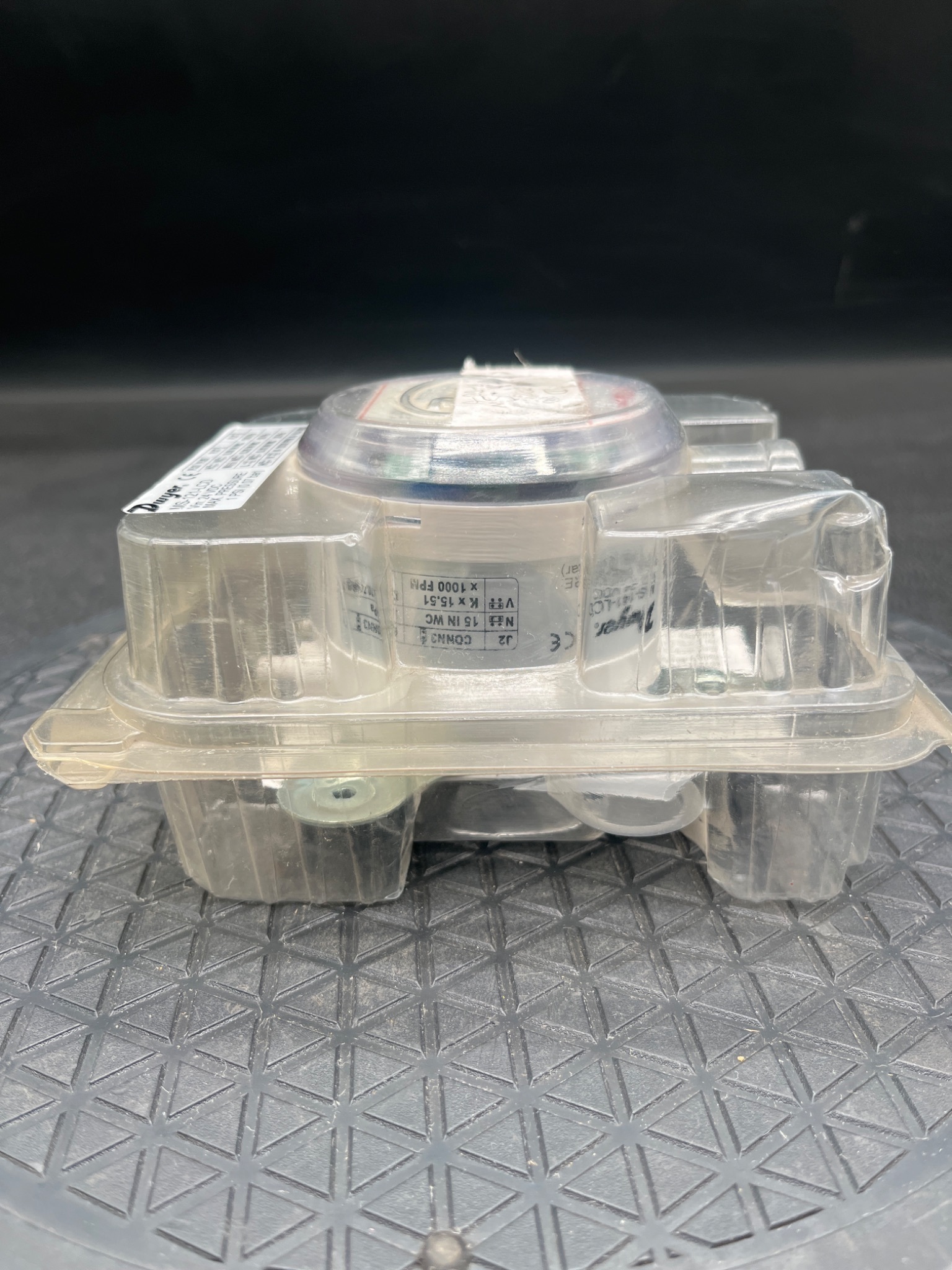 DWYER MS-121-LCD Differential Pressure Switch NEW 2