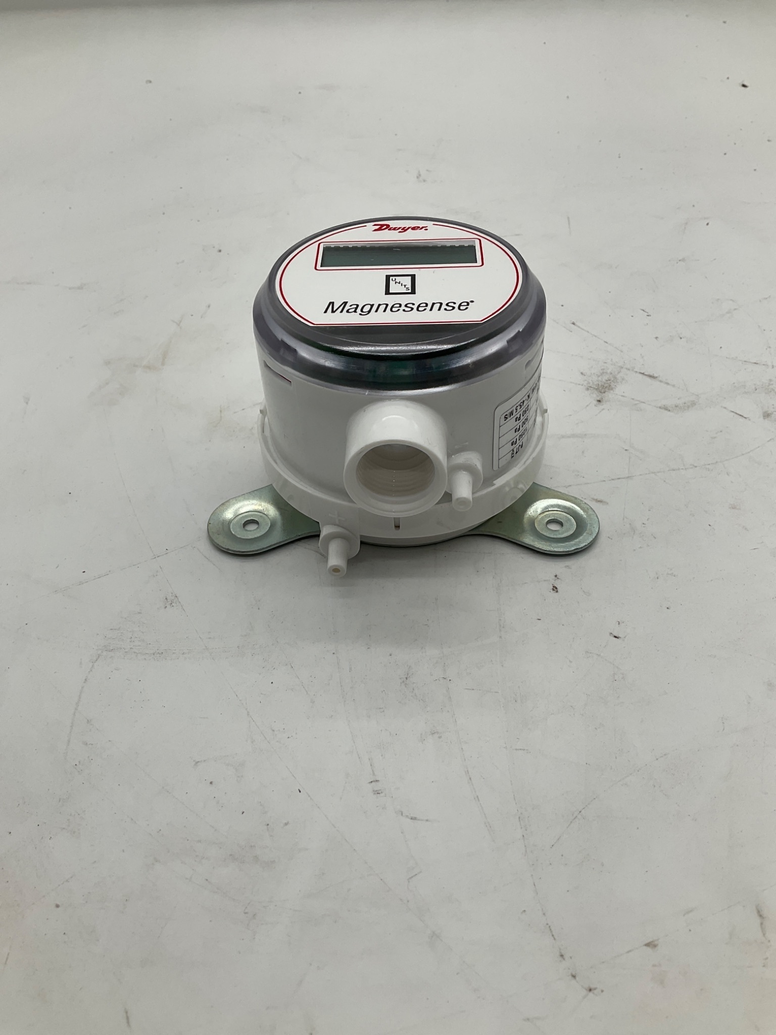 DWYER MS-111-LCD Differential Pressure Switch NEW 1