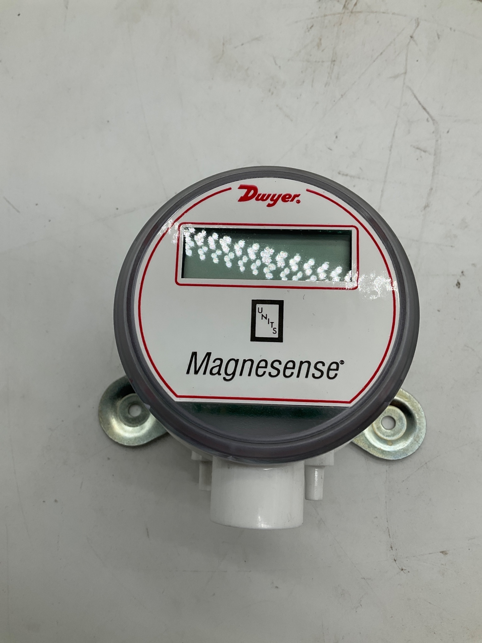 DWYER MS-111-LCD Differential Pressure Switch NEW 3