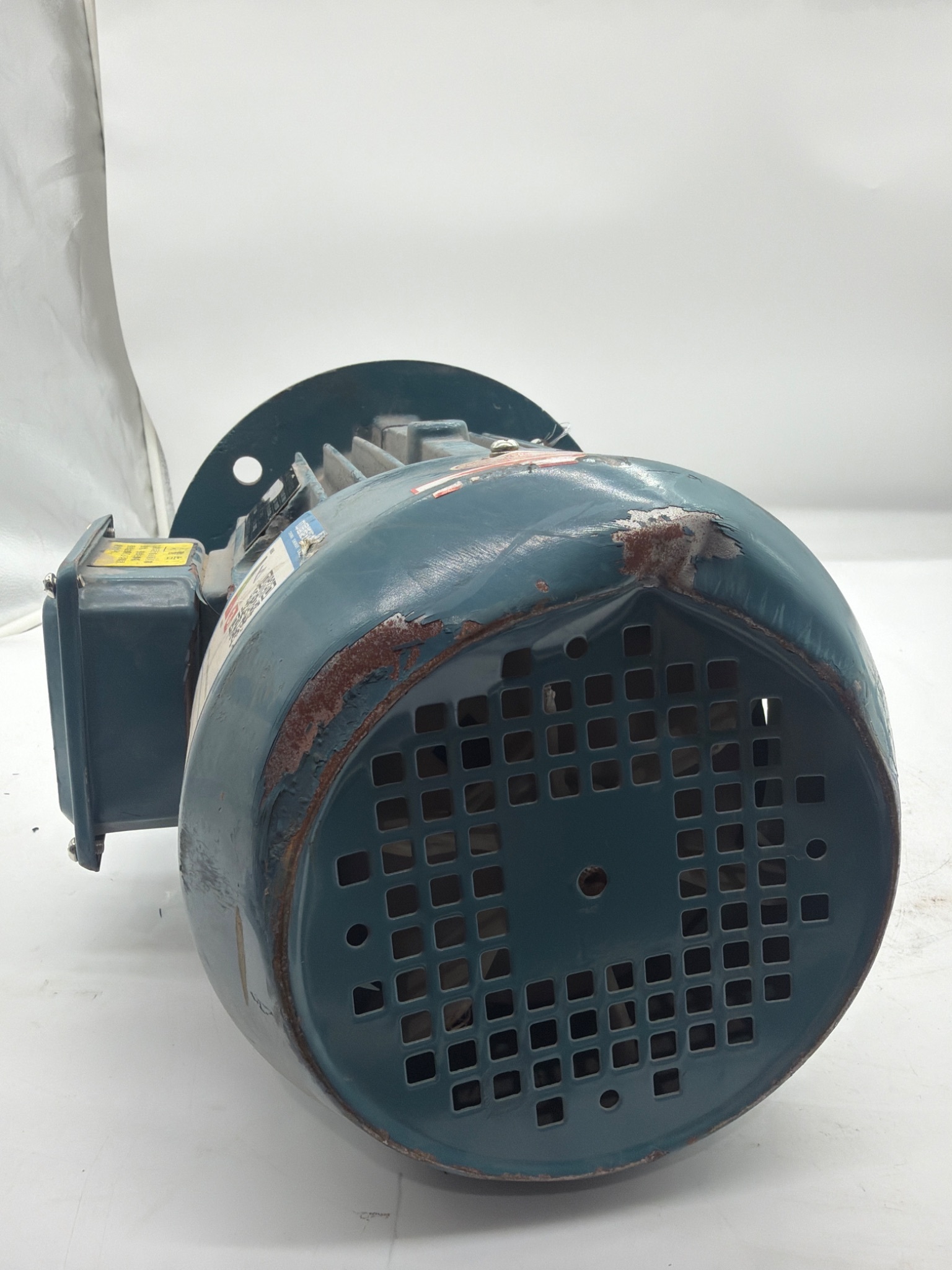 SHANGHAI YUANBA YE2-100L1-4 2.2KW Three Phase AC Motor USED 3