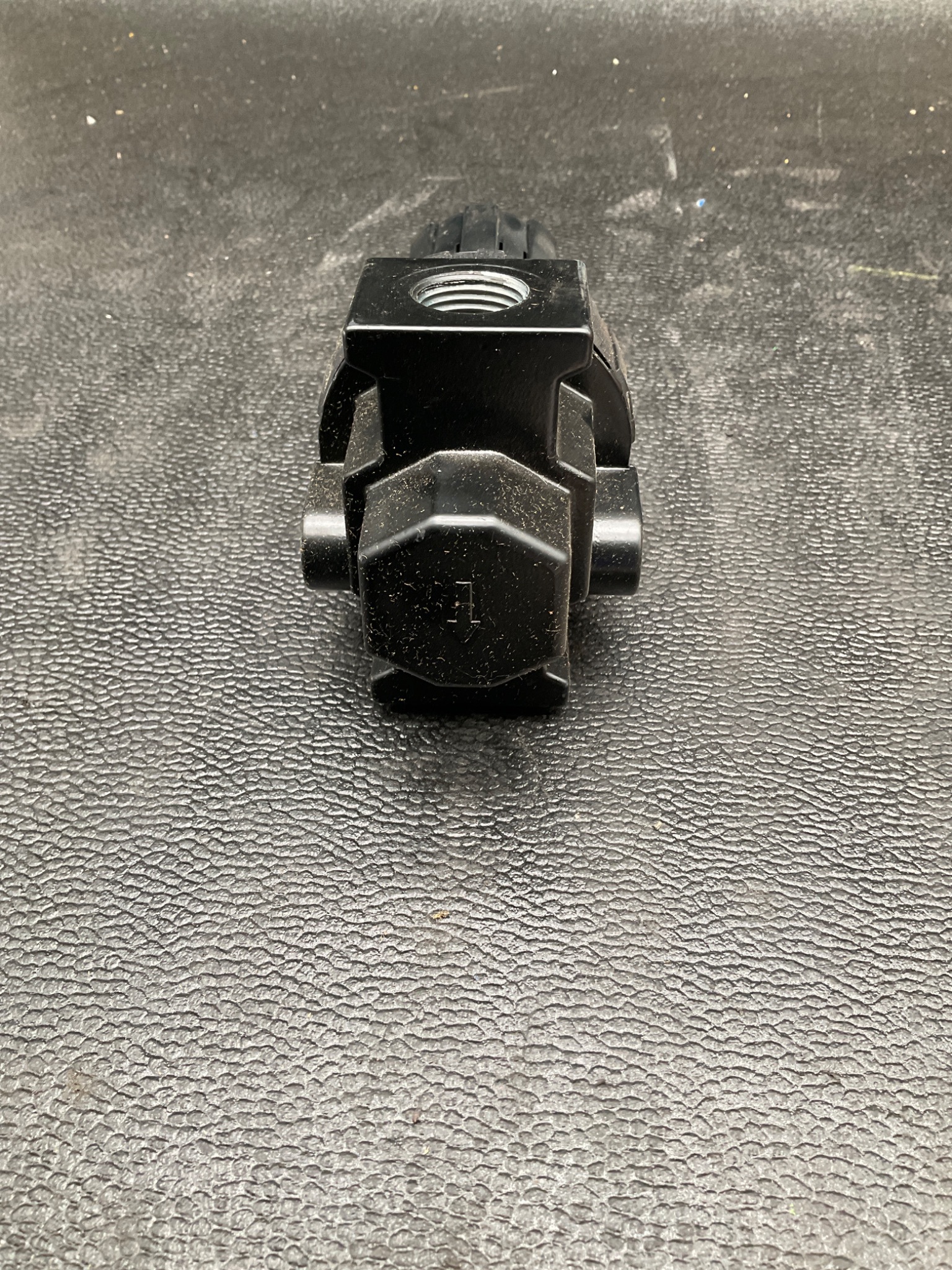 PARKER 07R313AC Pneumatic Air Pressure Regulator 1/2" NPT 250 PSI NEW 3