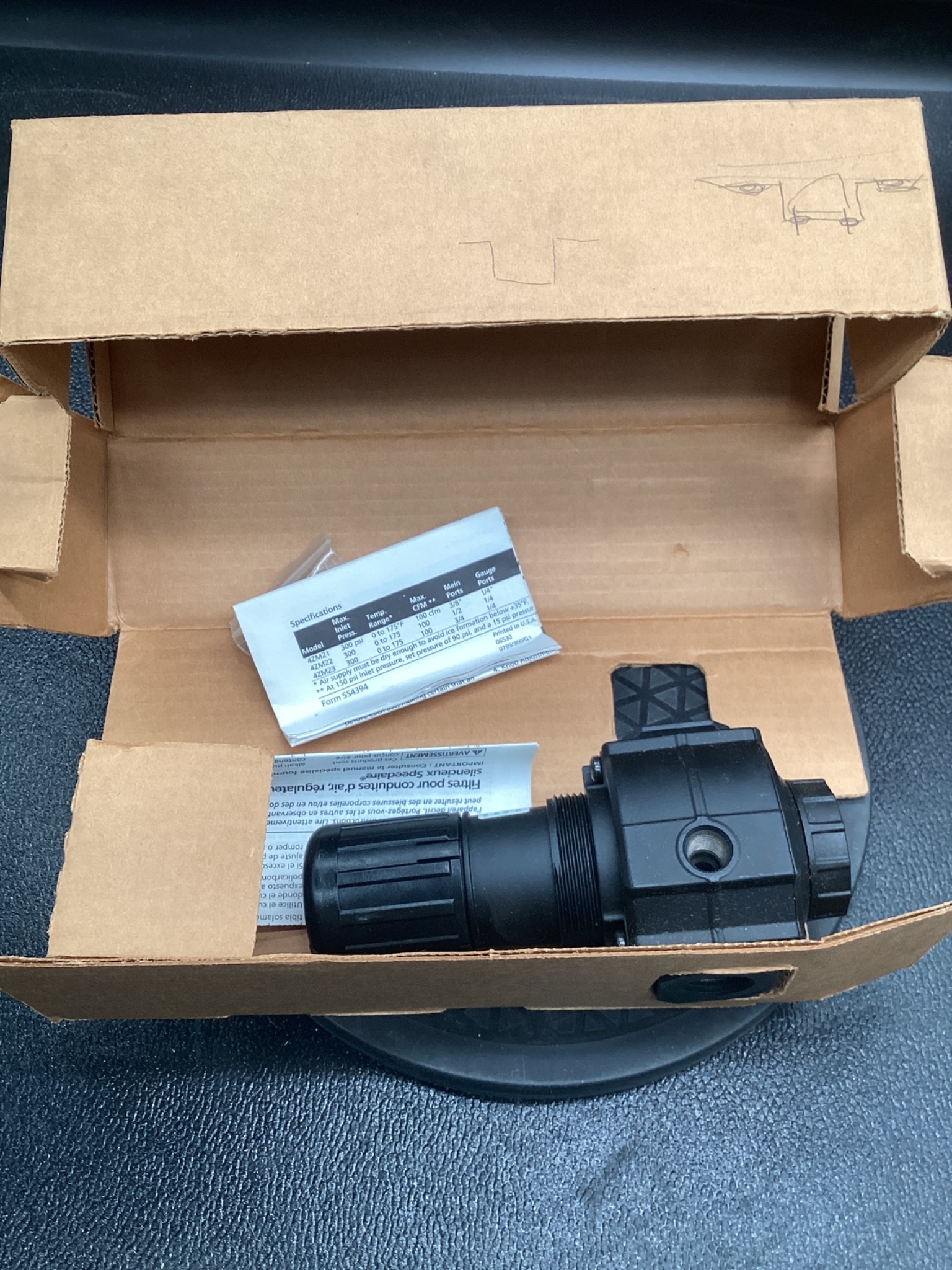 SPEEDAIRE 4ZM22 Air Regulator 1/2" NPT 220 CFM 300 PSI NEW 4