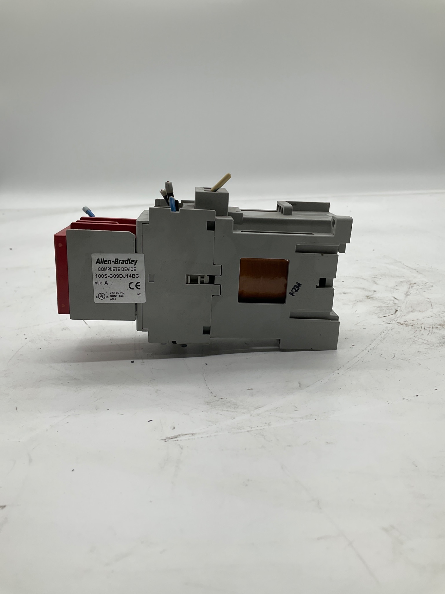 ALLEN-BRADLEY 100-C09D*10/A Contactor w/ 100-S-F/B Side Mounted Auxiliary Contact USED 3