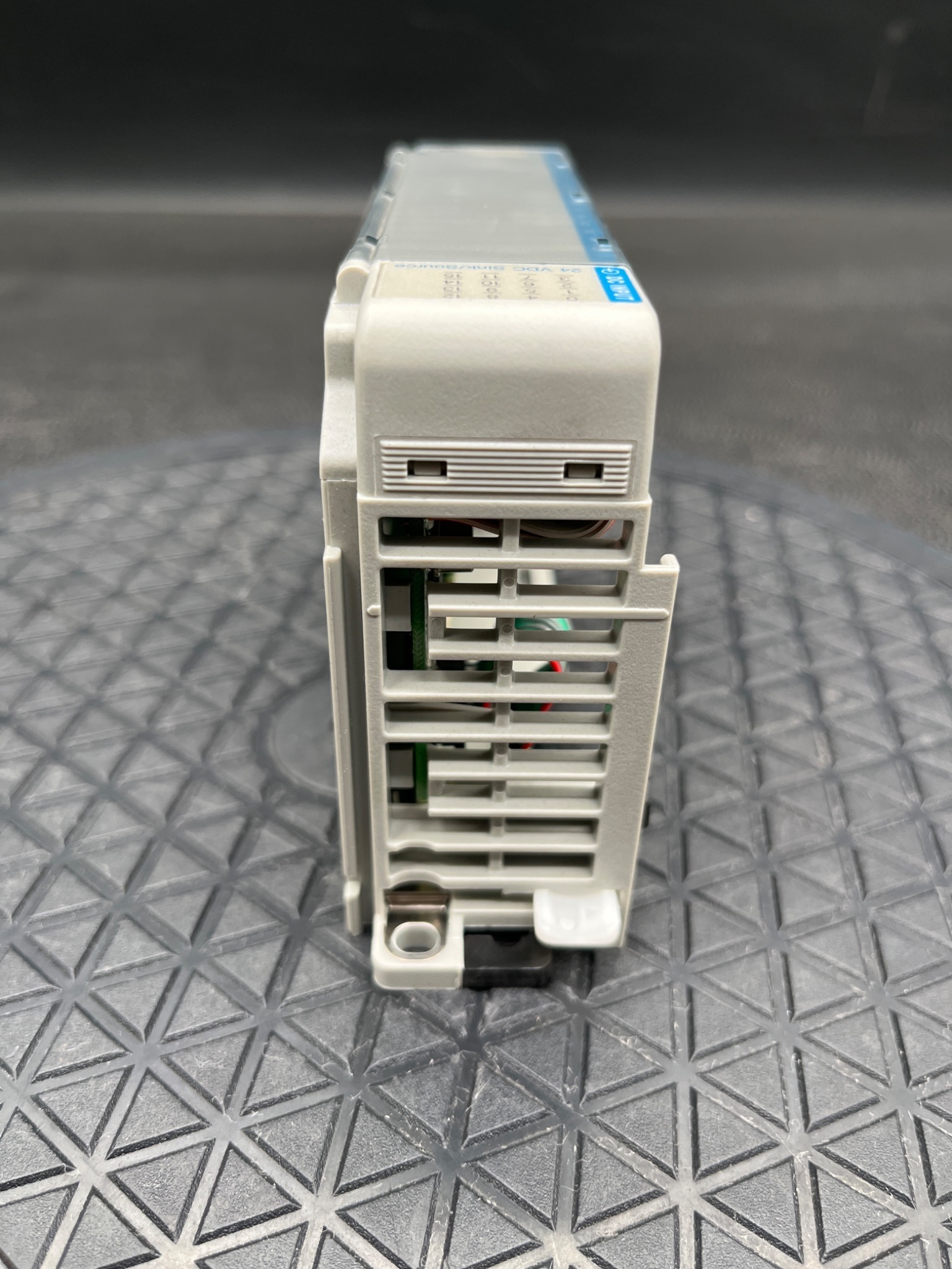 ALLEN-BRADLEY 1769-IQ16 Series A Compact I/O Input Module USED 2