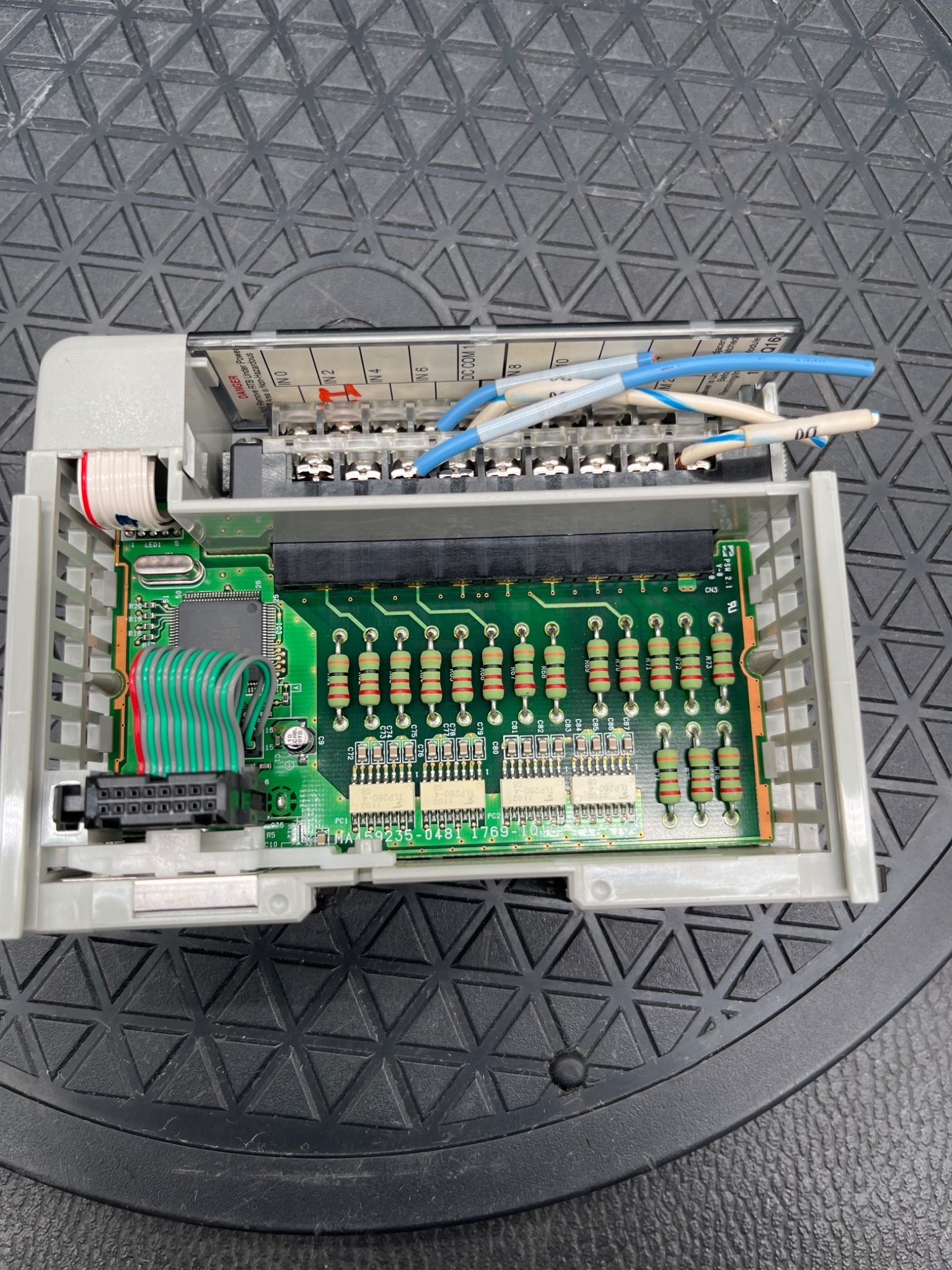 ALLEN-BRADLEY 1769-IQ16 Series A Compact I/O Input Module USED 4
