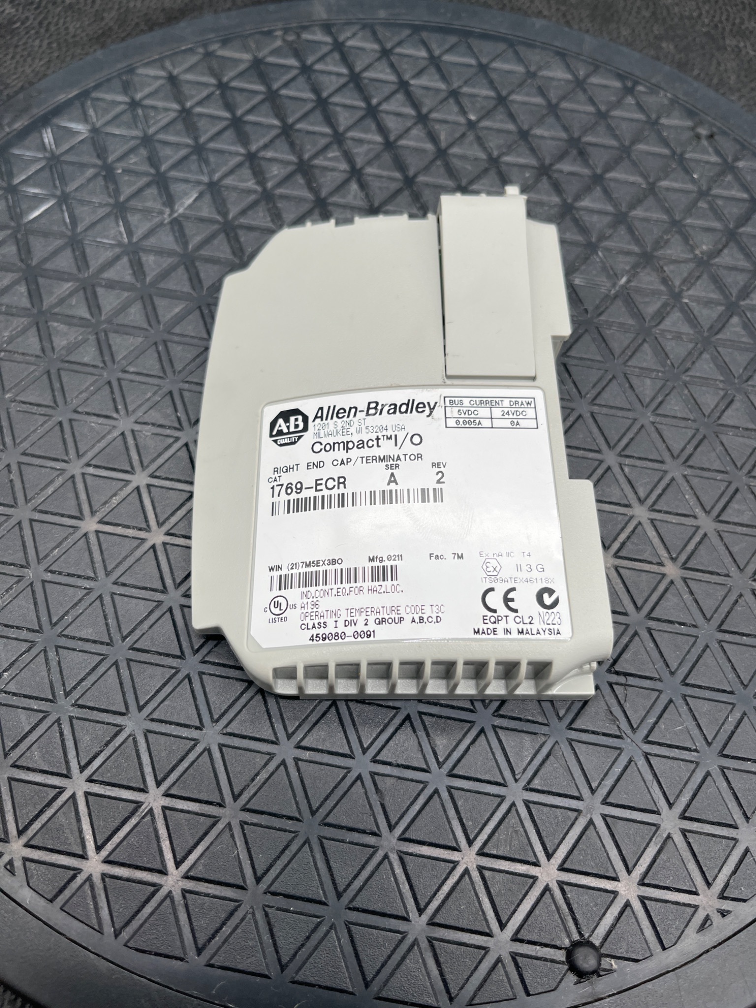 ALLEN-BRADLEY 1769-ECR Series A Compact I/O Right End Cap Terminator USED 0