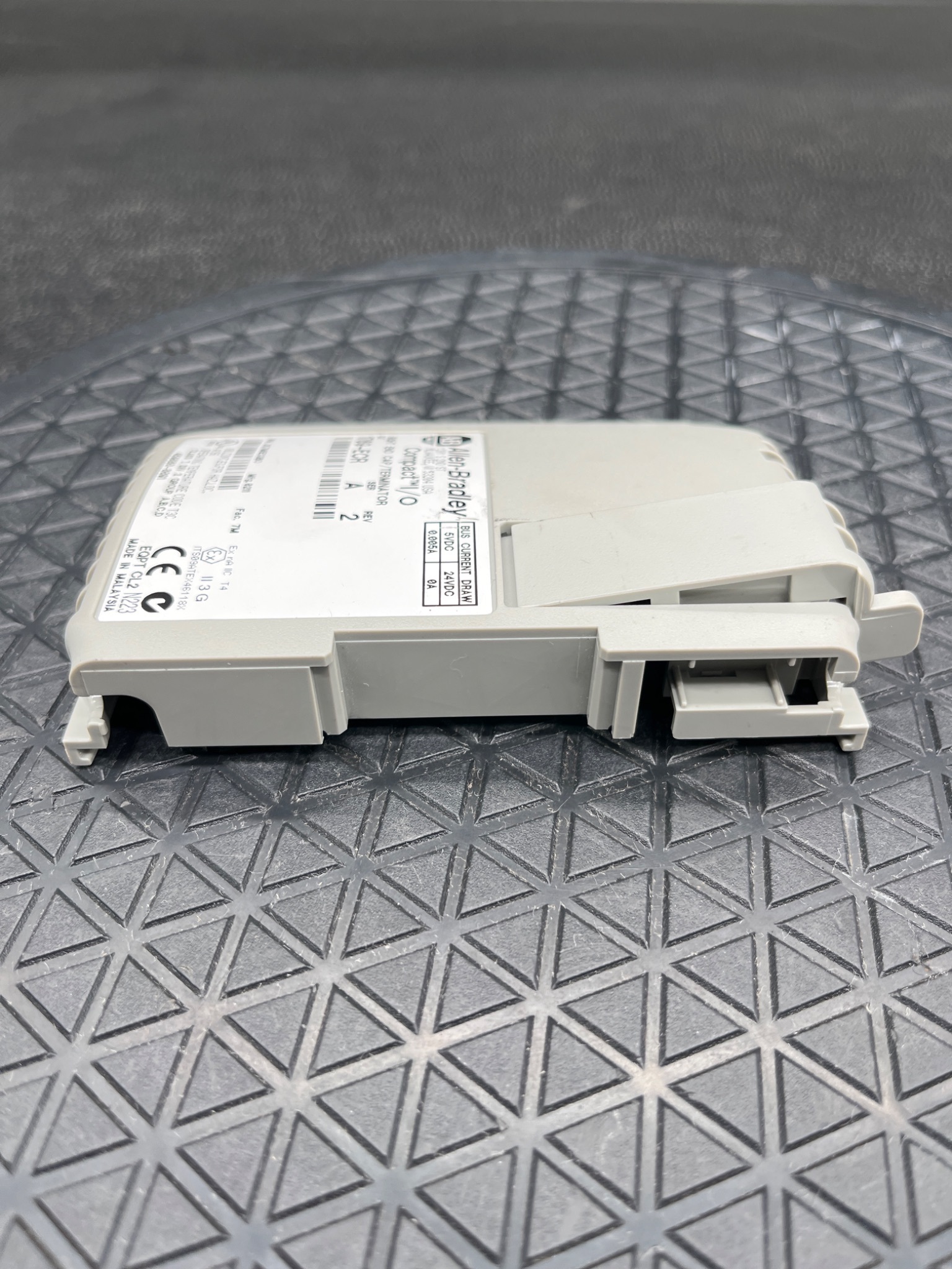ALLEN-BRADLEY 1769-ECR Series A Compact I/O Right End Cap Terminator USED 1