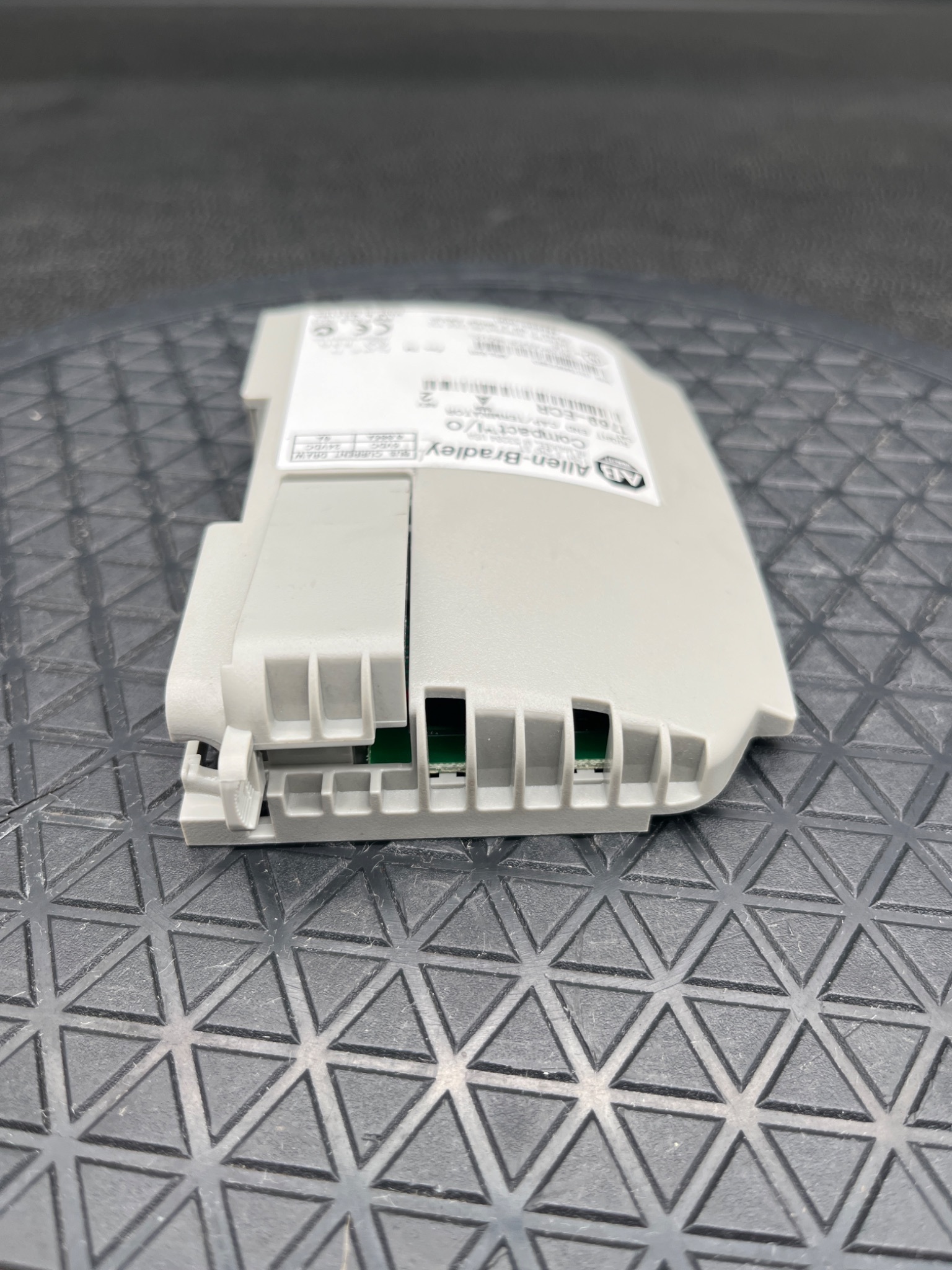 ALLEN-BRADLEY 1769-ECR Series A Compact I/O Right End Cap Terminator USED 2