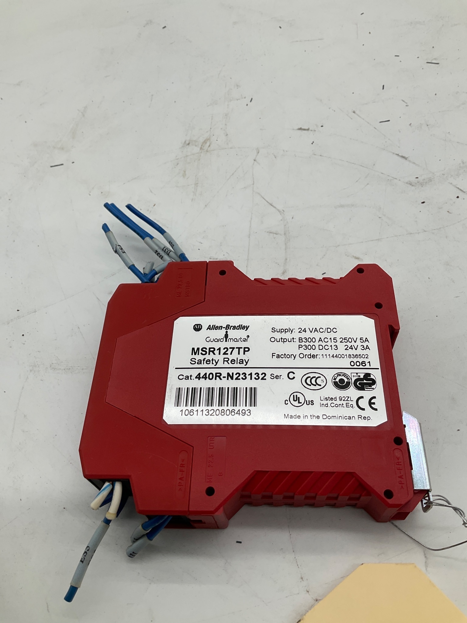 ALLEN-BRADLEY MSR127TP Guardmaster Safety Relay USED 0