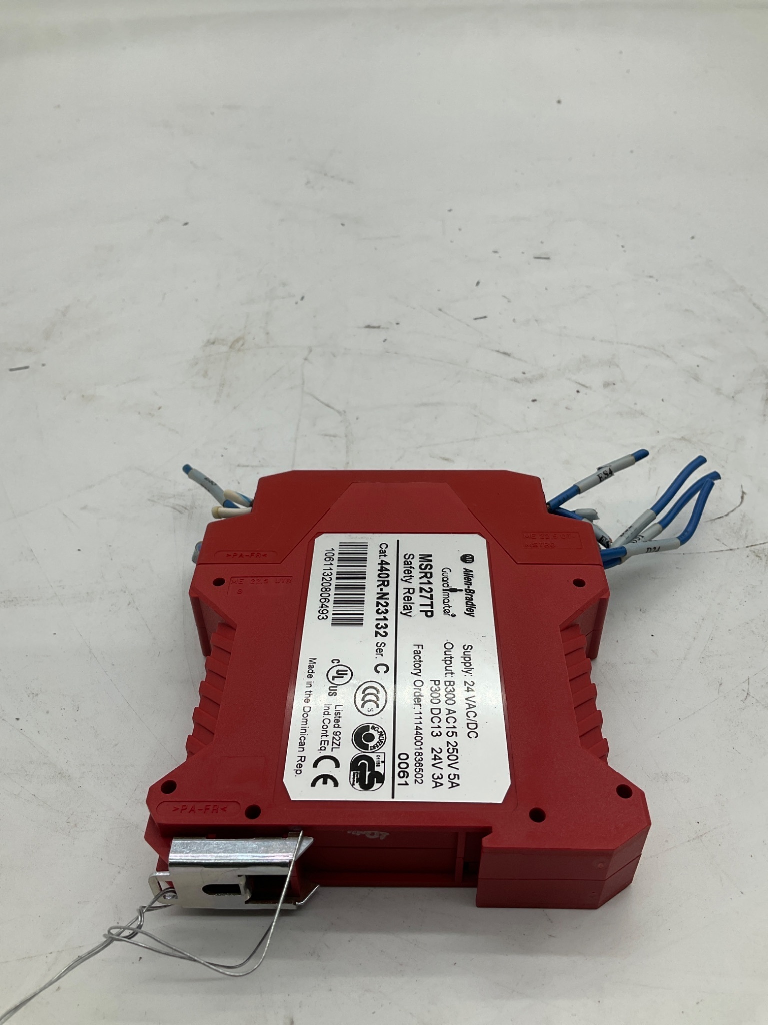 ALLEN-BRADLEY MSR127TP Guardmaster Safety Relay USED 2