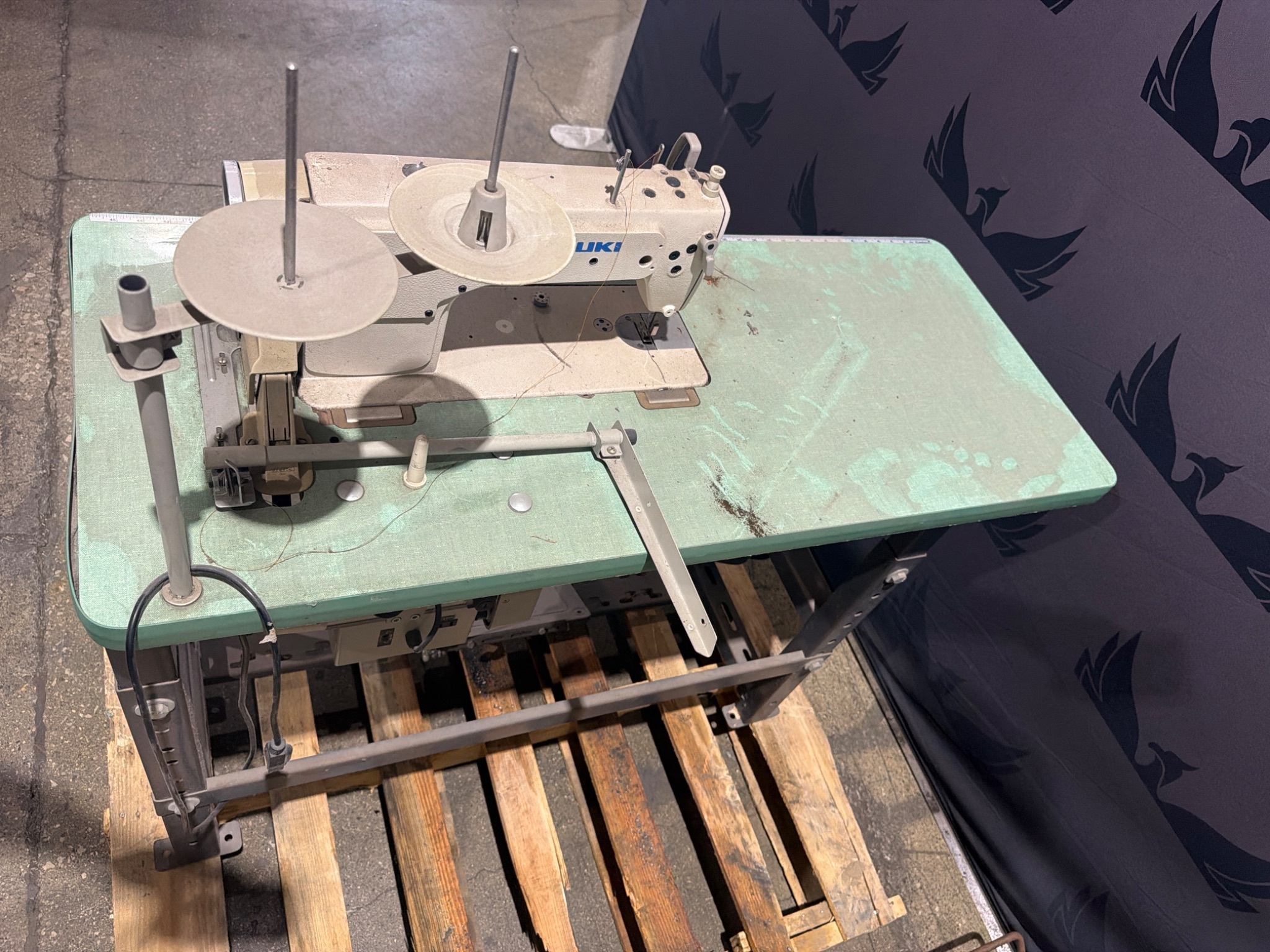 JUKI DDL-8500 Straight Stitch Industrial Sewing Machine USED 3