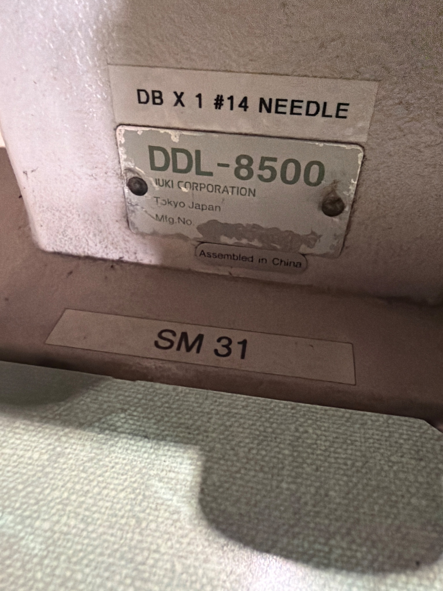 JUKI DDL-8500 Straight Stitch Industrial Sewing Machine USED 5