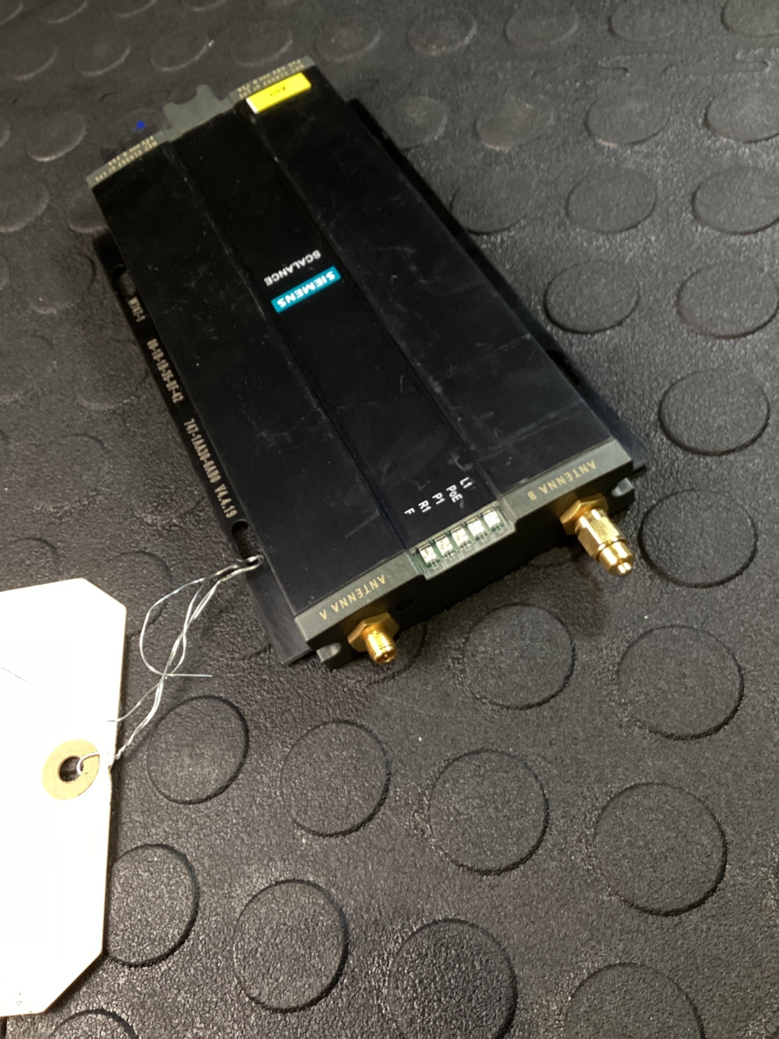 SIEMENS 6GK5747-1AA30-6AB0 SCALANCE W747-1 WLAN Client Module USED 3
