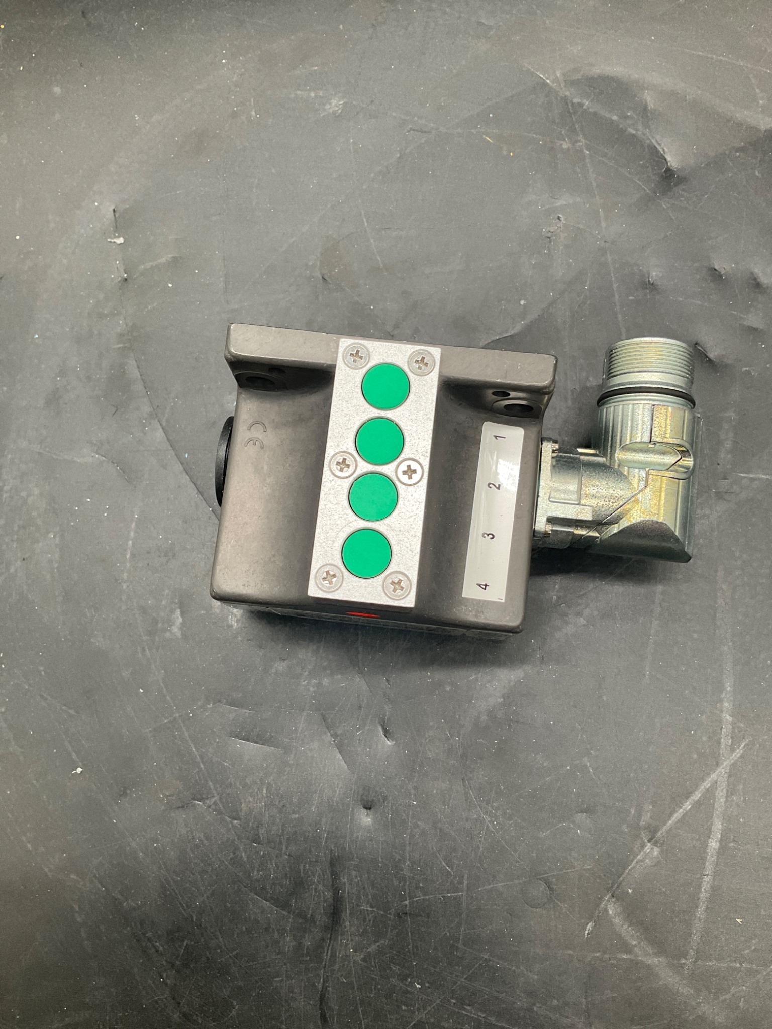 Euchner SN04X12-731L-MC1882 Safety Switch NEW 1