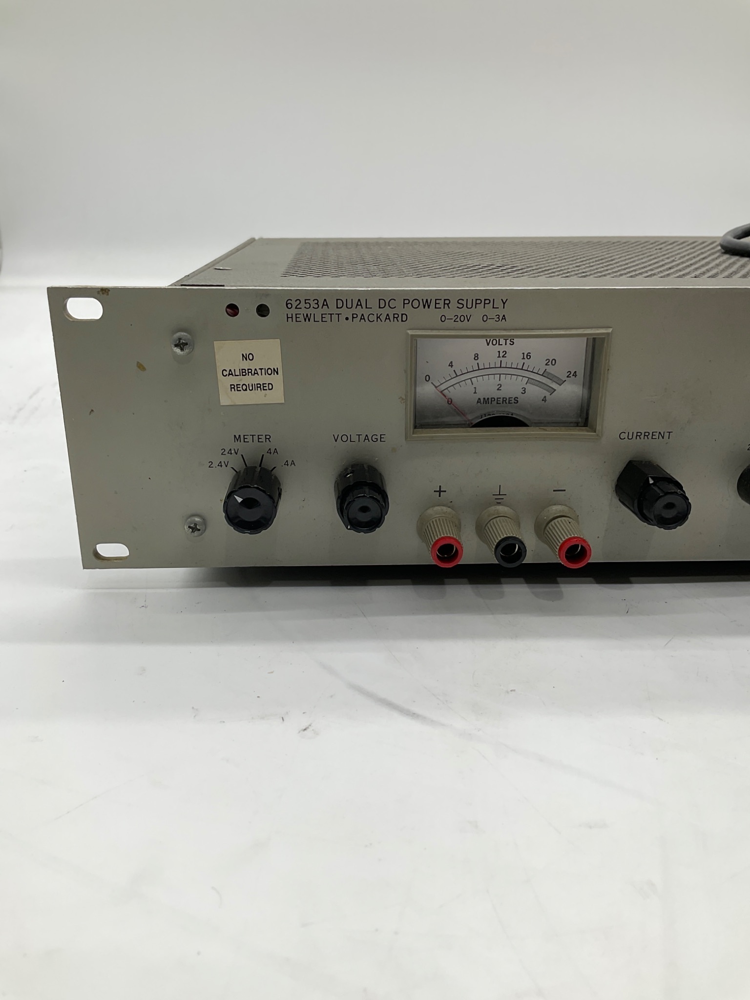 HEWLETT-PACKARD 6253A Dual DC Power Supply USED 1