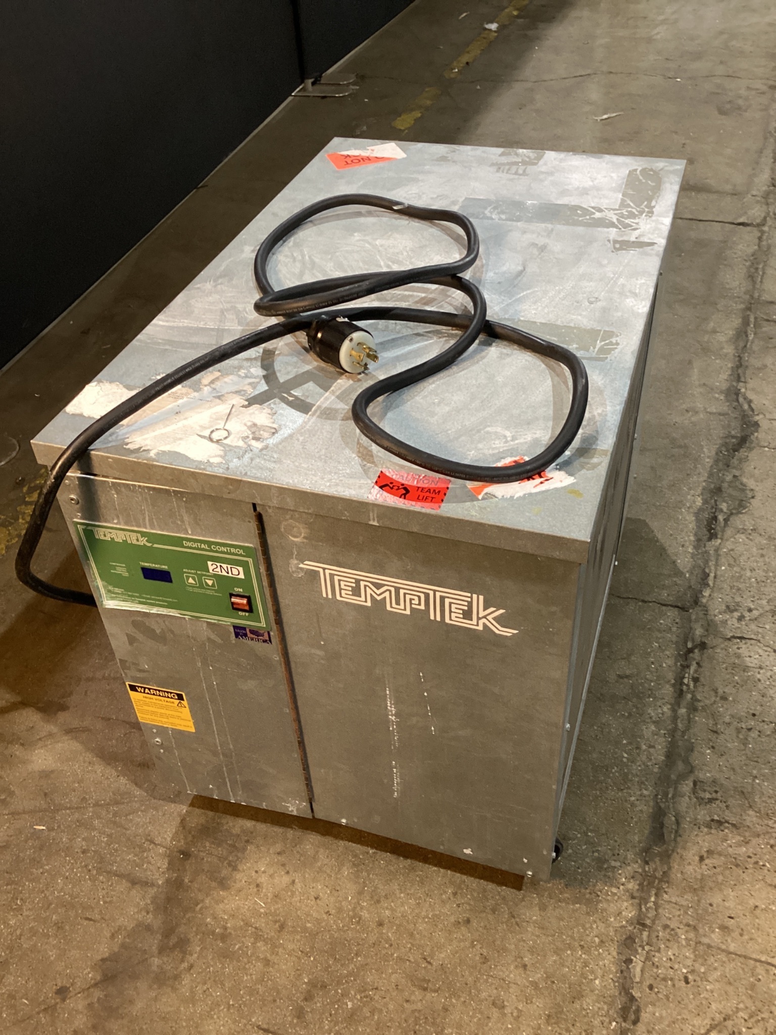 Temptek CF-2A Water-Cooled Process Chiller USED 1