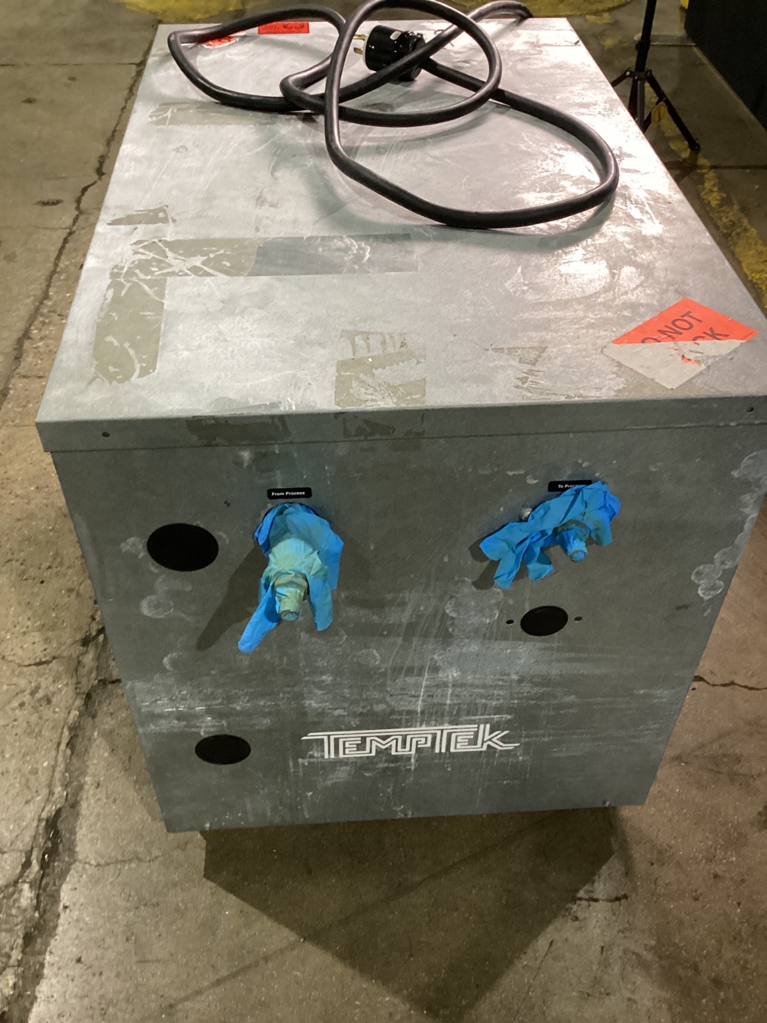 Temptek CF-2A Water-Cooled Process Chiller USED 3