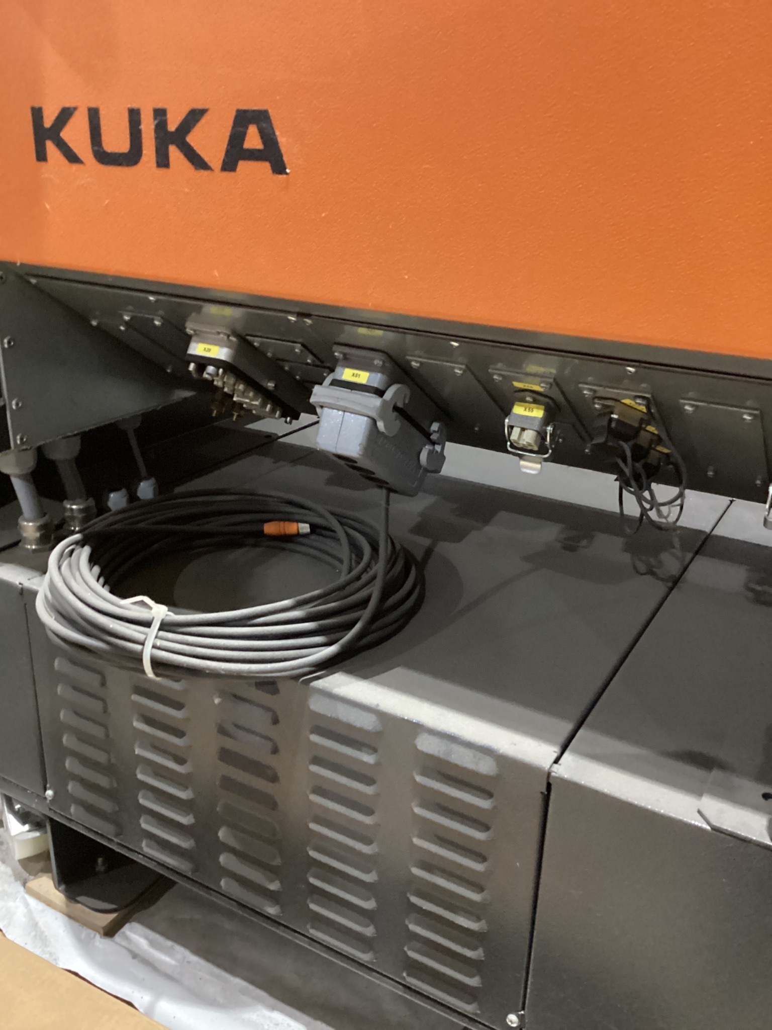 KUKA KR16 L6-2 w/ KR C4 Controls & TT3A Reamer NEW 6