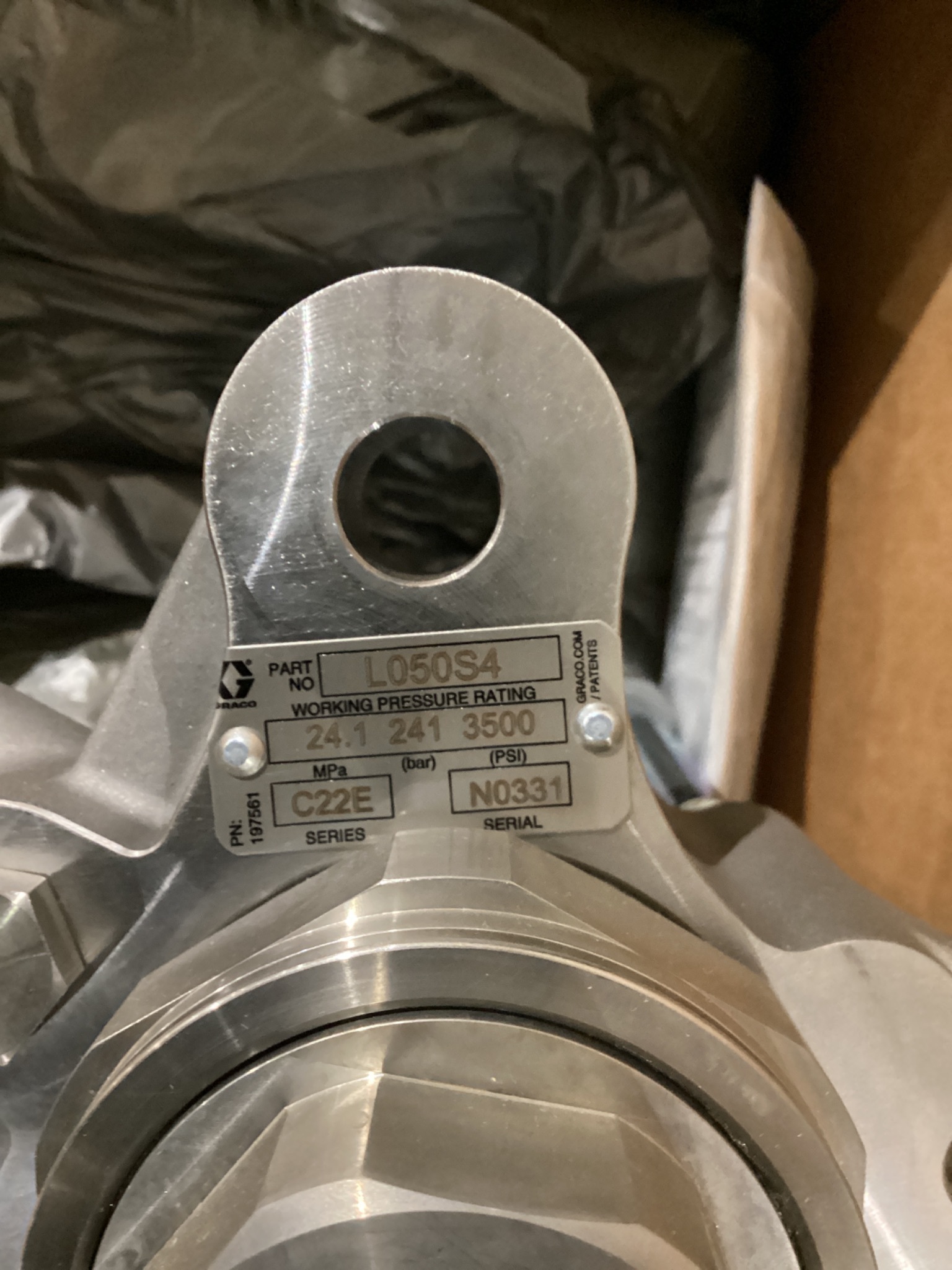 GRACO L050S4 High Pressure Pump Lower 3500 PSI NEW 2